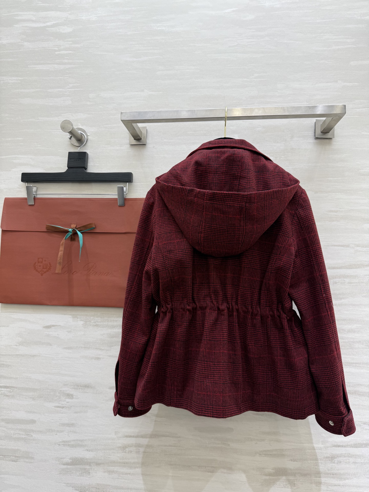#Loro Pian♡ 25/26系列 羊毛格纹连帽外套 高品质定制 现货首发size：S/M/L（s码