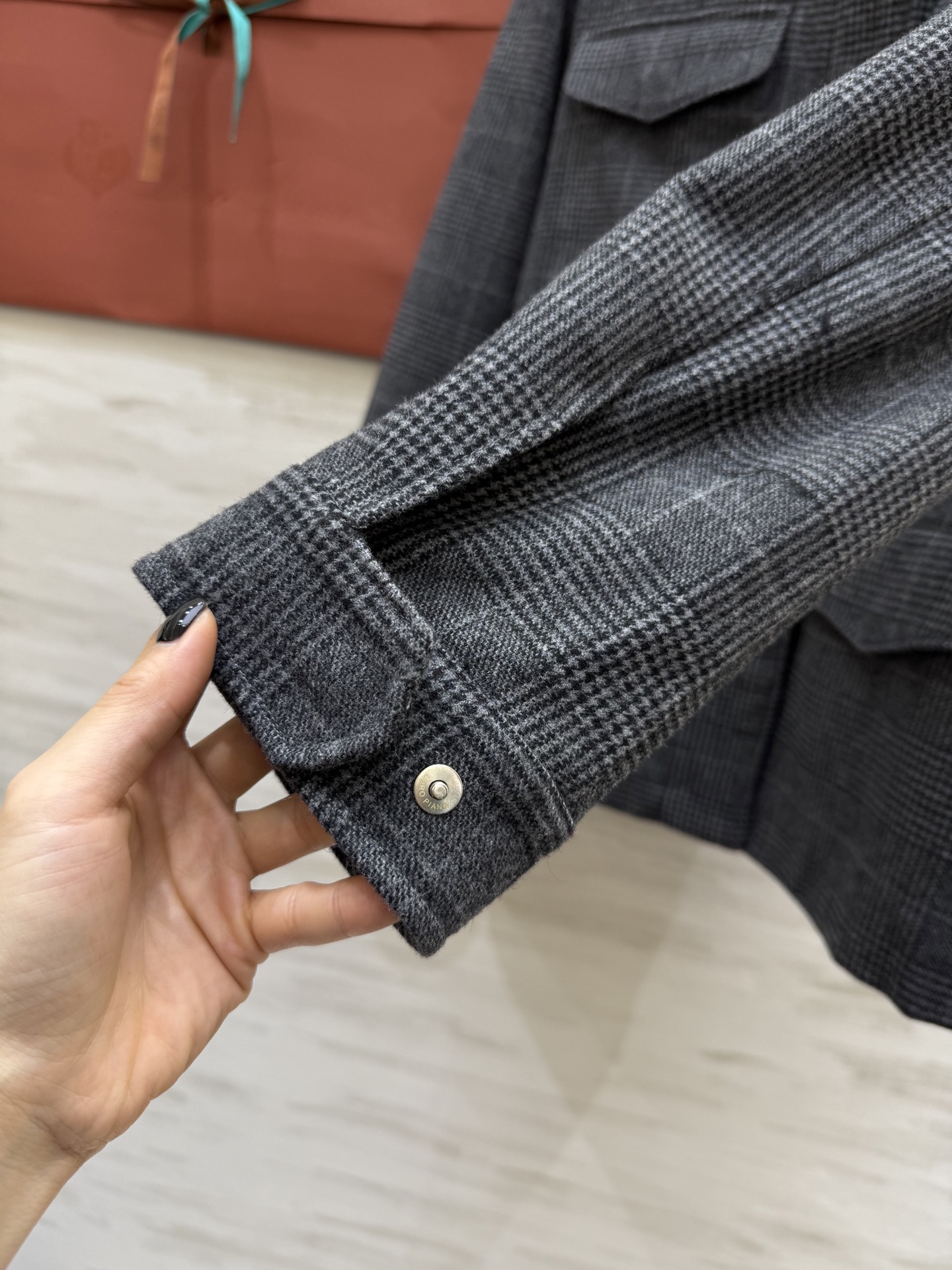 #Loro Pian♡ 25/26系列 羊毛格纹连帽外套 高品质定制 现货首发size：S/M/L（s码