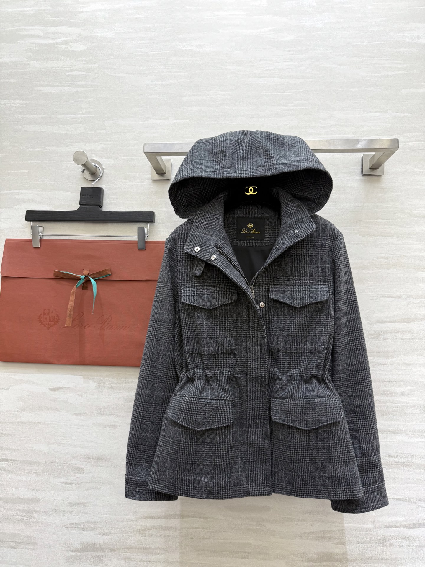 #Loro Pian♡ 25/26系列 羊毛格纹连帽外套 高品质定制 现货首发size：S/M/L（s码