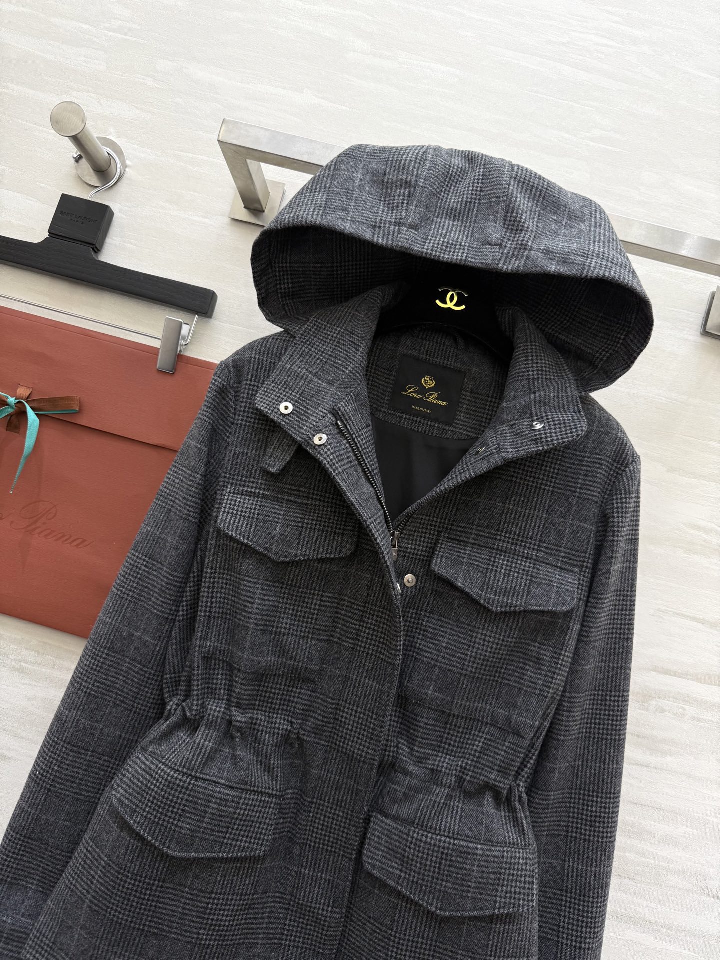 #Loro Pian♡ 25/26系列 羊毛格纹连帽外套 高品质定制 现货首发size：S/M/L（s码