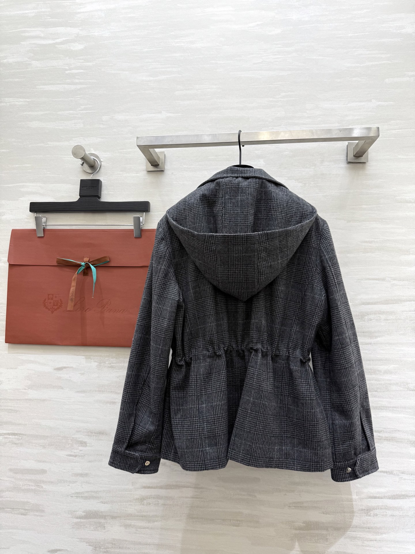 #Loro Pian♡ 25/26系列 羊毛格纹连帽外套 高品质定制 现货首发size：S/M/L（s码
