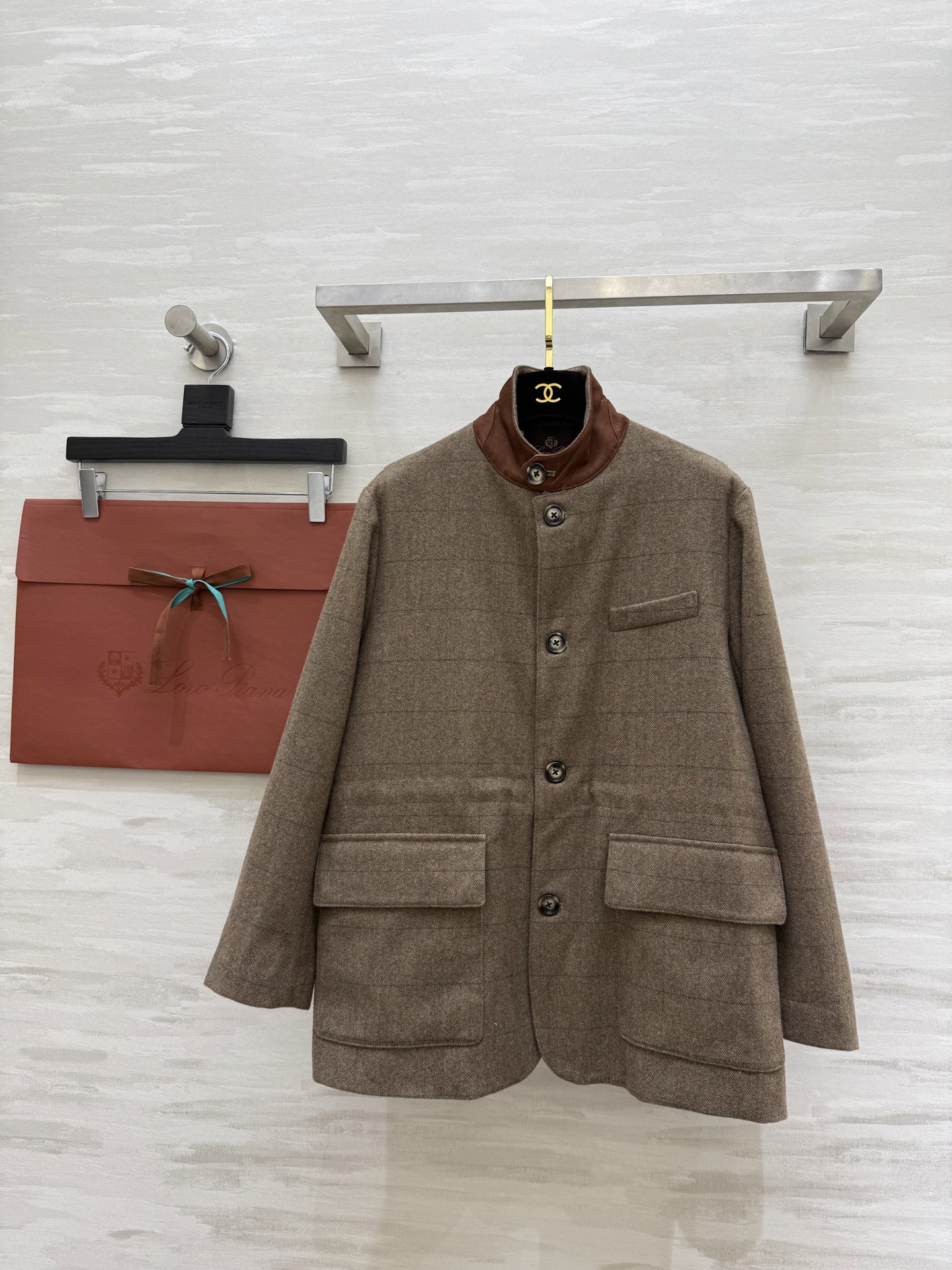 NO:591519,#LP autumn and winter new style old money style wool blended plaid jacket, high quality customization, available in stock, sizeS/M/L (S size shoulder width 42, bust, length 66),,loro piana,jackets & coats,alexander wang19860909#LP秋冬新款 老钱风羊毛混纺格纹外套 高品质定制 现货来sizeS/M/L（s码肩宽42,胸围,衣长66）,,loro piana,jackets & coats,alexander wang,Women's clothing