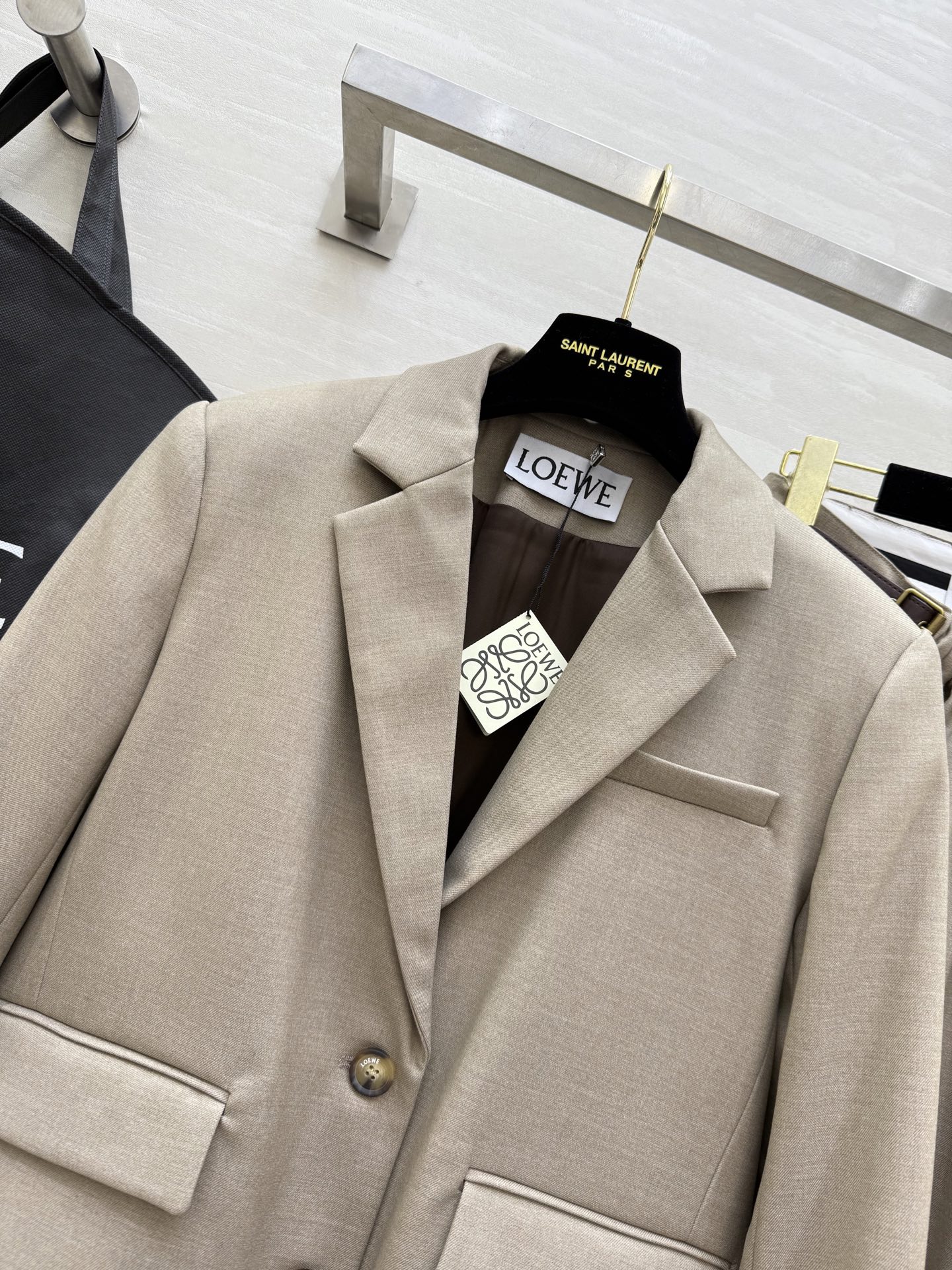 #Loew♡²⁵秋冬新款 西装套装 分开发售 高品质 现货来size：S/M/L（S码肩宽：38，胸围：