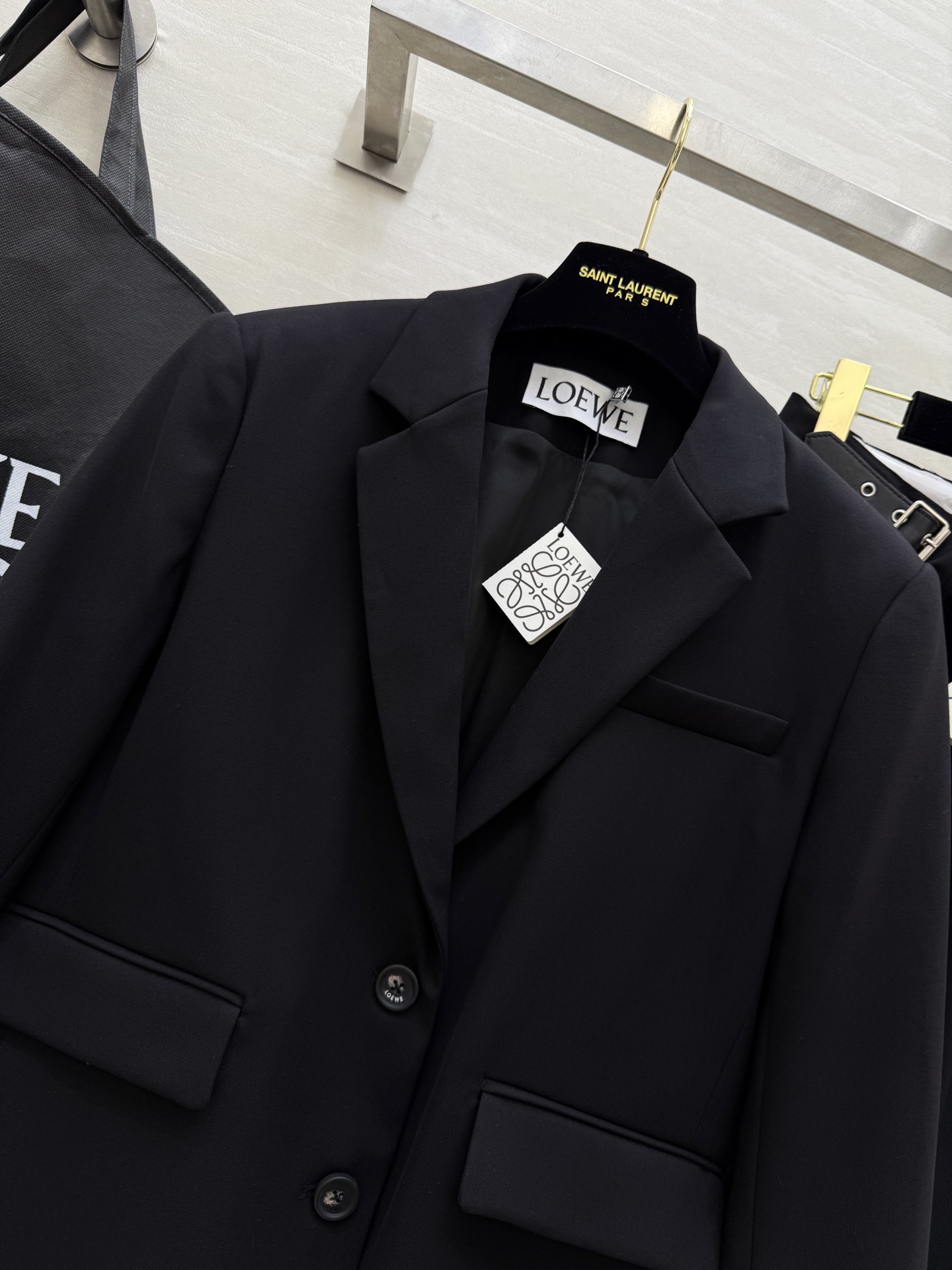 #Loew♡²⁵秋冬新款 西装套装 分开发售 高品质 现货来size：S/M/L（S码肩宽：38，胸围：