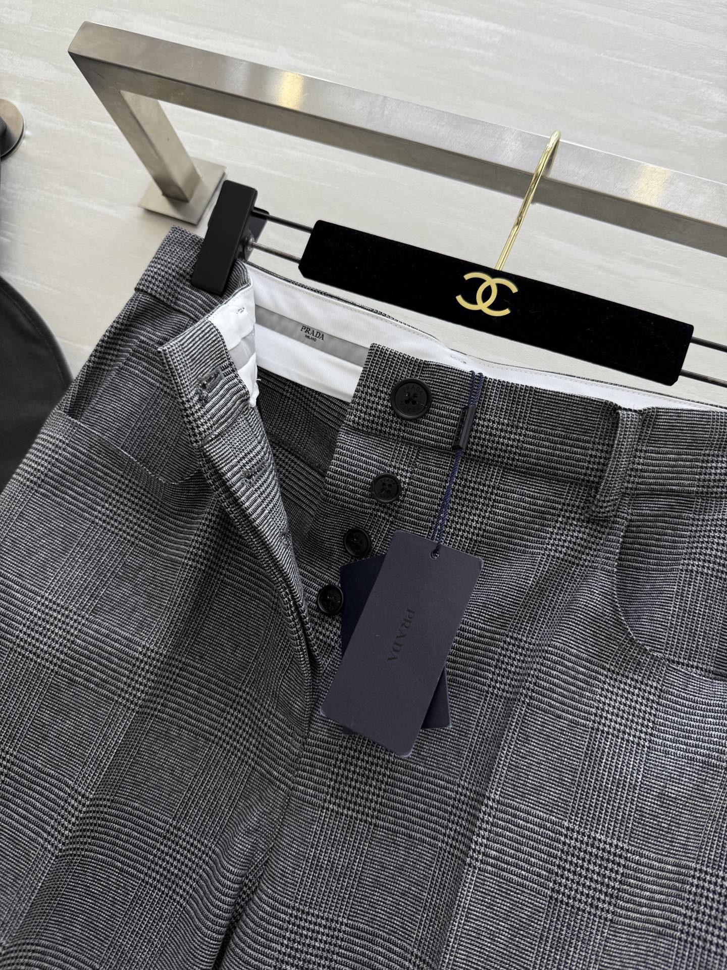 #Prad♡²⁵秋冬新款 羊毛混纺直筒西裤 高品质定制 现货首发size：S/M/L（s码腰围：70，胸