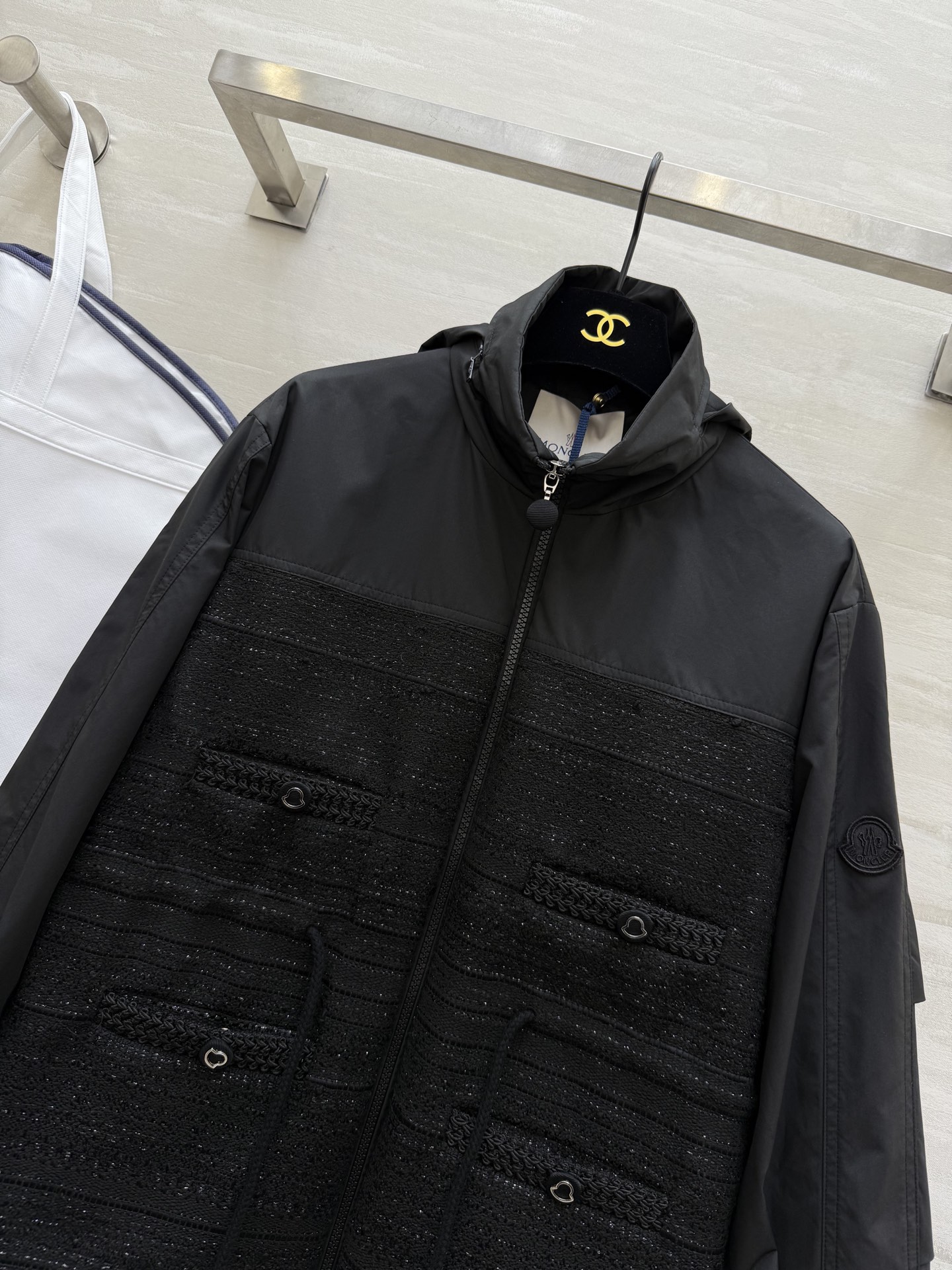 #Moncl♡²⁵秋冬新款 连帽花呢拼接外套 腰部灵活收腰显瘦 高品质 现货来size：S/M/L（s码