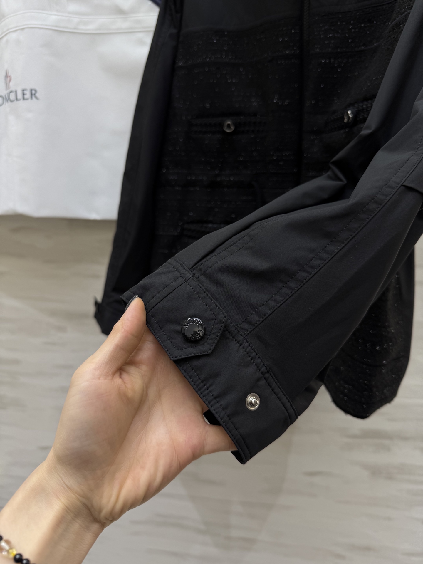 #Moncl♡²⁵秋冬新款 连帽花呢拼接外套 腰部灵活收腰显瘦 高品质 现货来size：S/M/L（s码