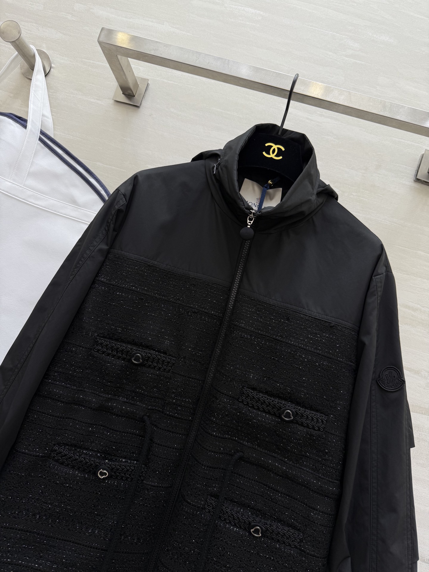 #Moncl♡²⁵秋冬新款 连帽花呢拼接外套 腰部灵活收腰显瘦 高品质 现货来size：S/M/L（s码