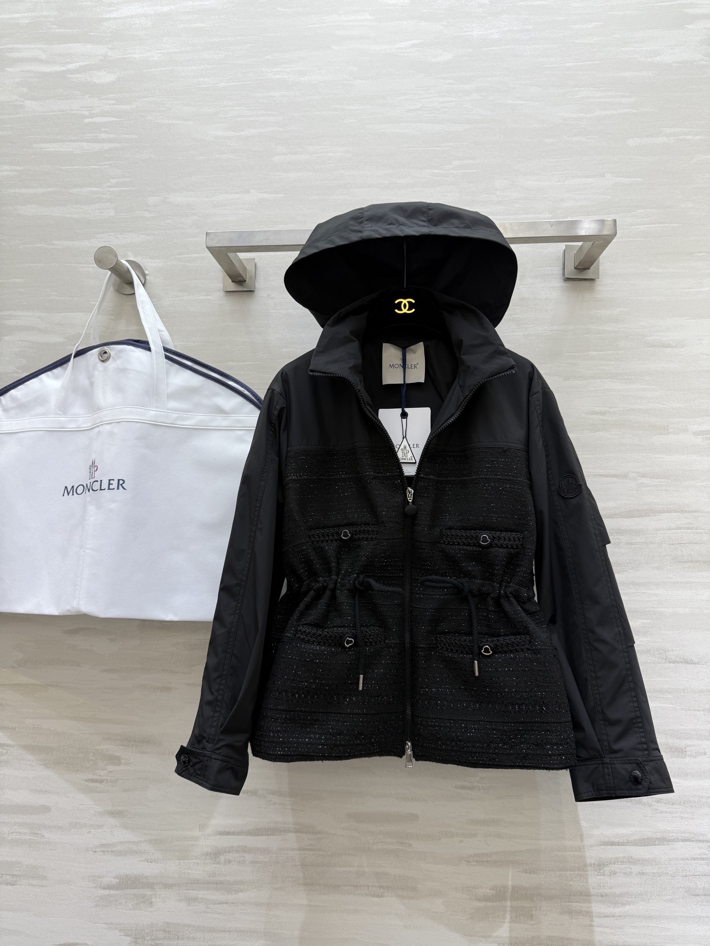 #Moncl♡²⁵秋冬新款 连帽花呢拼接外套 腰部灵活收腰显瘦 高品质 现货来size：S/M/L（s码