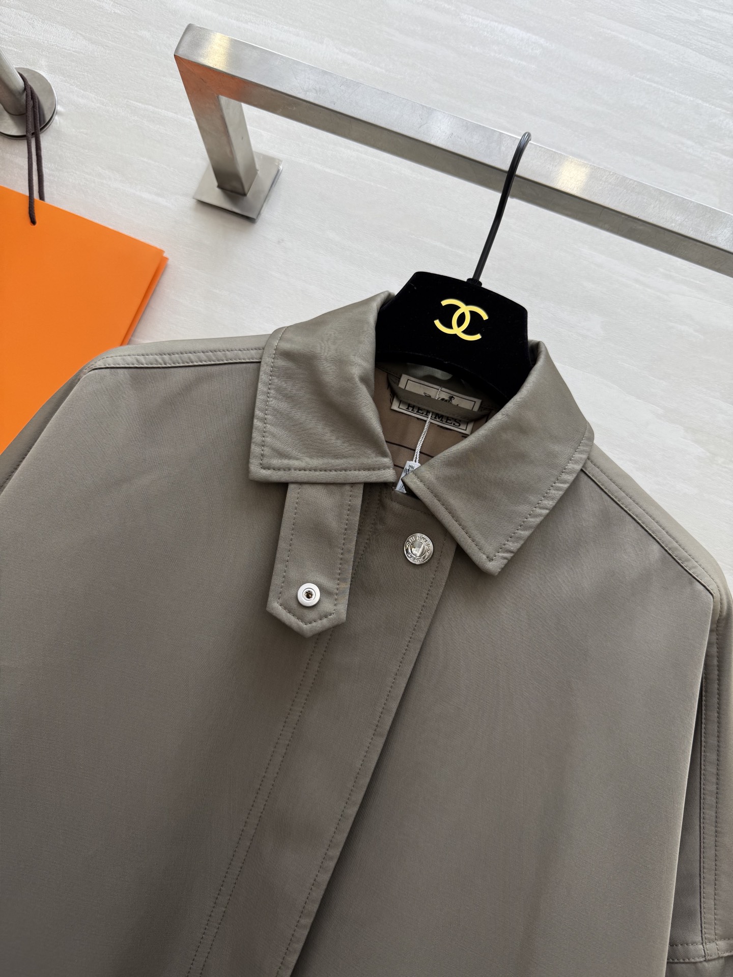 #Herme♡²⁵秋冬新款 中长款风衣外套 高品质 现货来size：S/M/L（s码胸围：136，衣长：