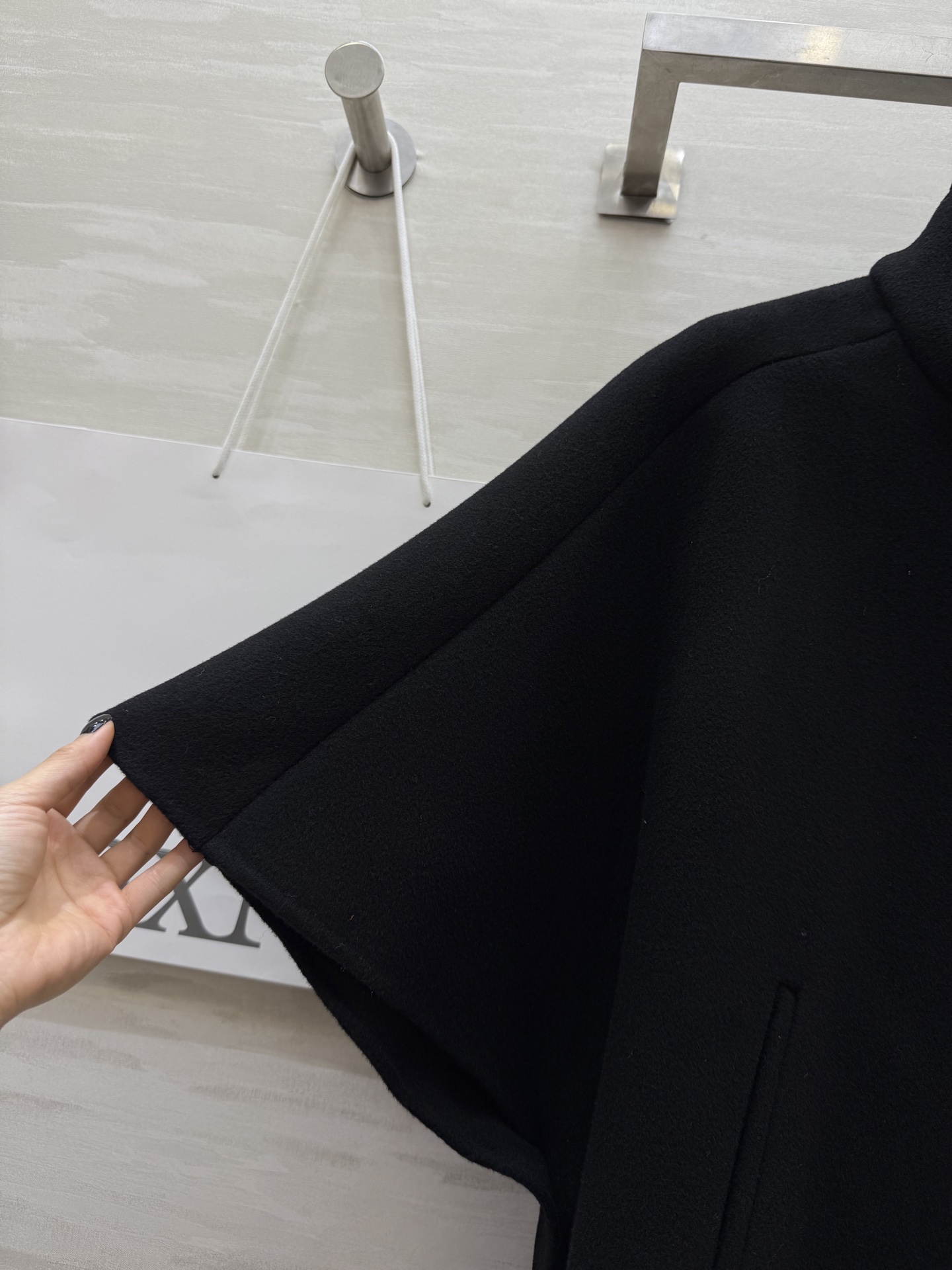 #Maxmar♡²⁵秋冬新款 羊毛呢斗篷外套 高品质 现货来size：S/M/L（s码胸围：146，衣长