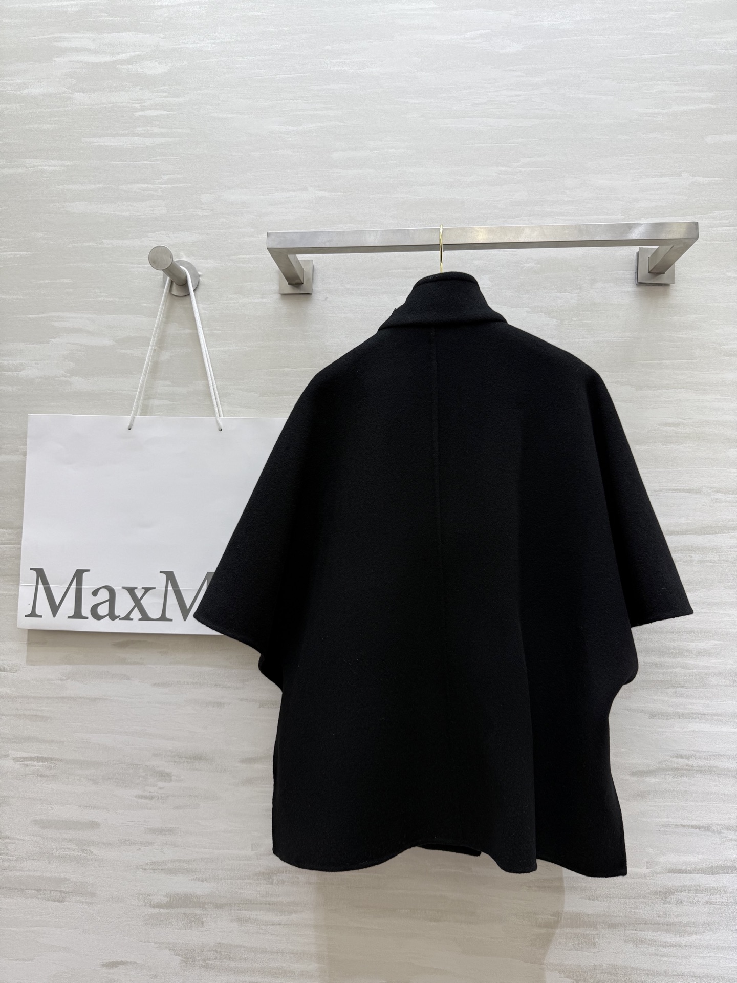 #Maxmar♡²⁵秋冬新款 羊毛呢斗篷外套 高品质 现货来size：S/M/L（s码胸围：146，衣长