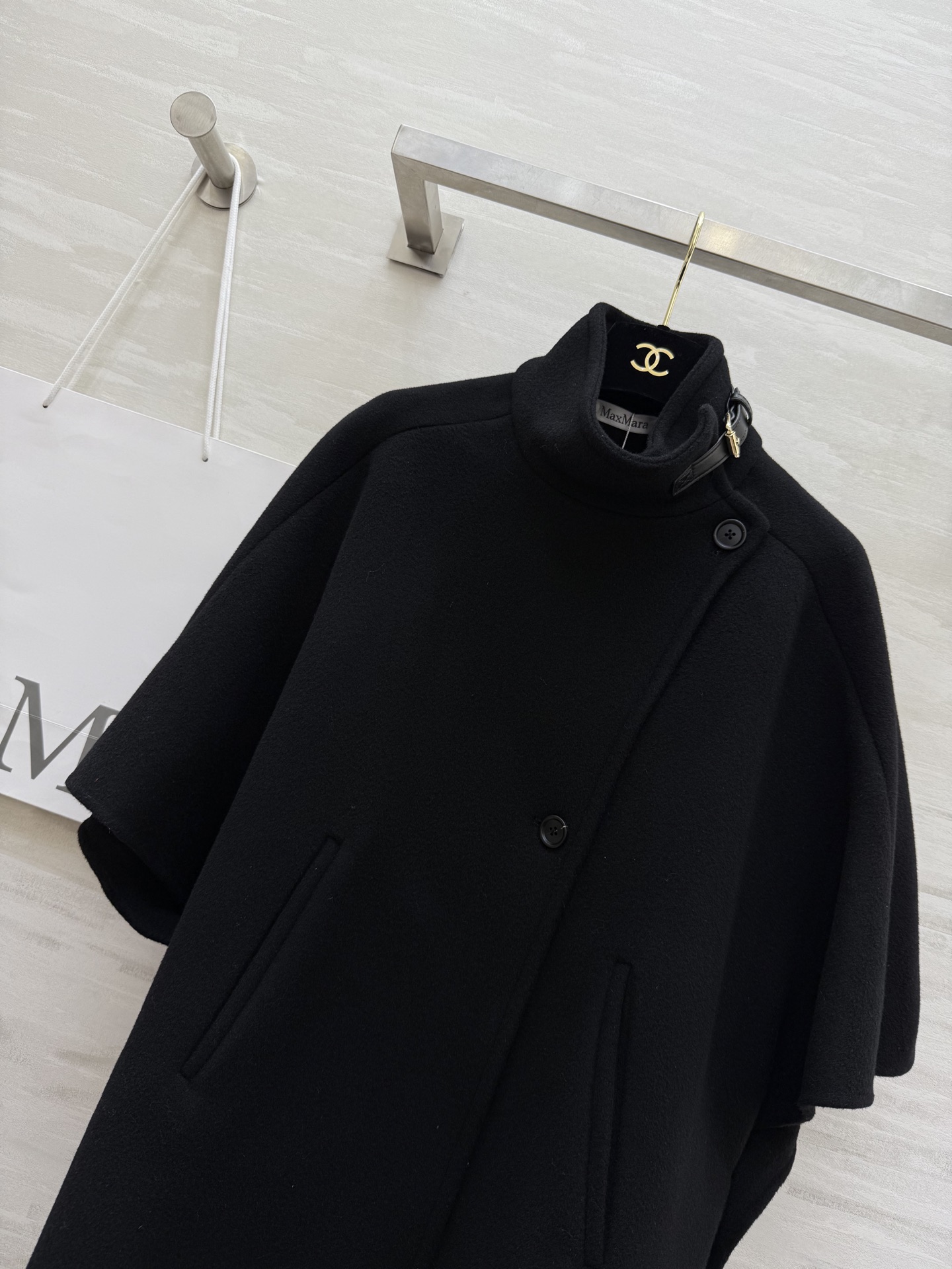 #Maxmar♡²⁵秋冬新款 羊毛呢斗篷外套 高品质 现货来size：S/M/L（s码胸围：146，衣长