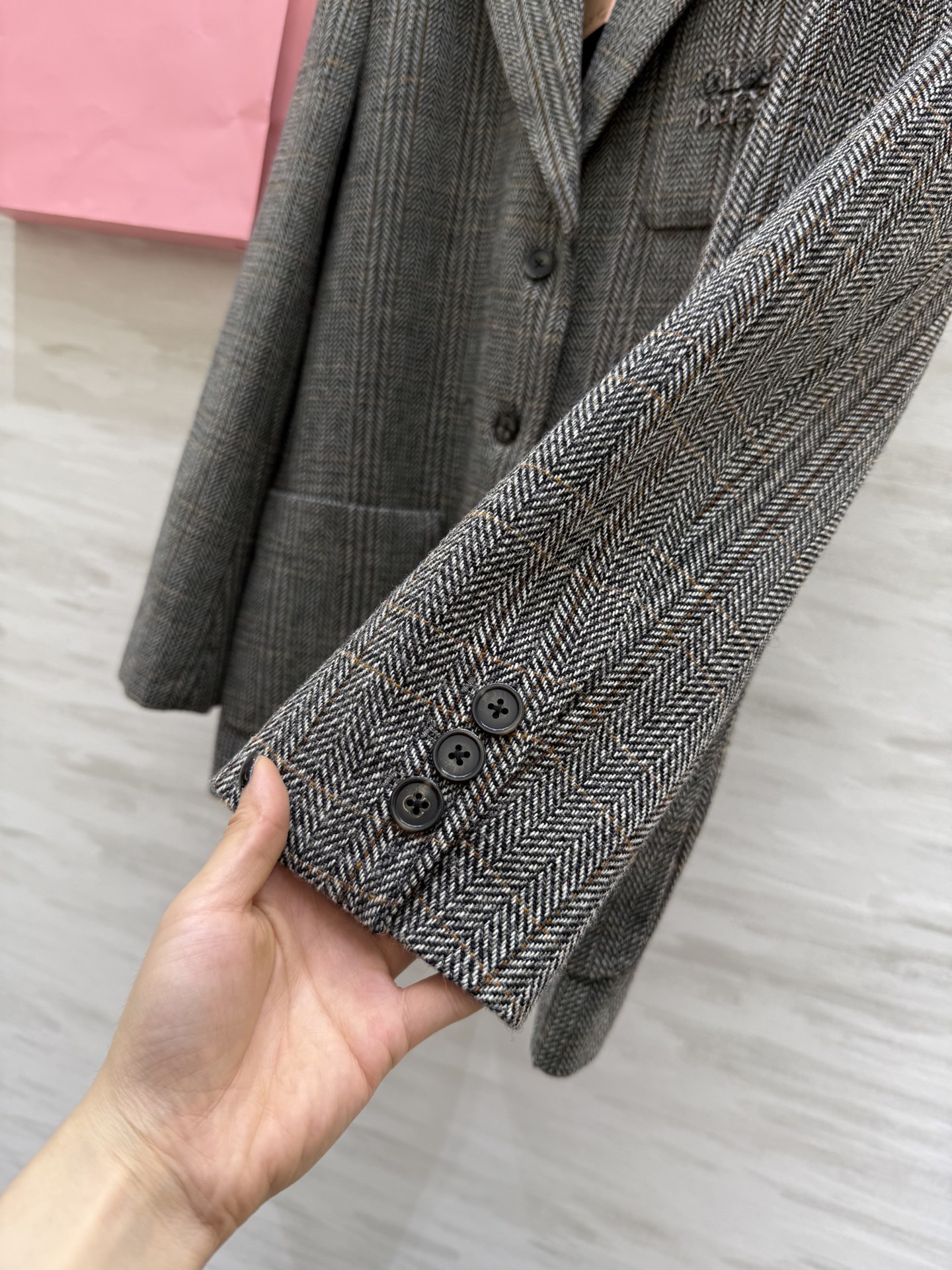 #Miumi♡²⁵秋冬新款 羊毛格纹西装外套 高品质 现货来size：S/M/L（s码肩宽：43，胸围：