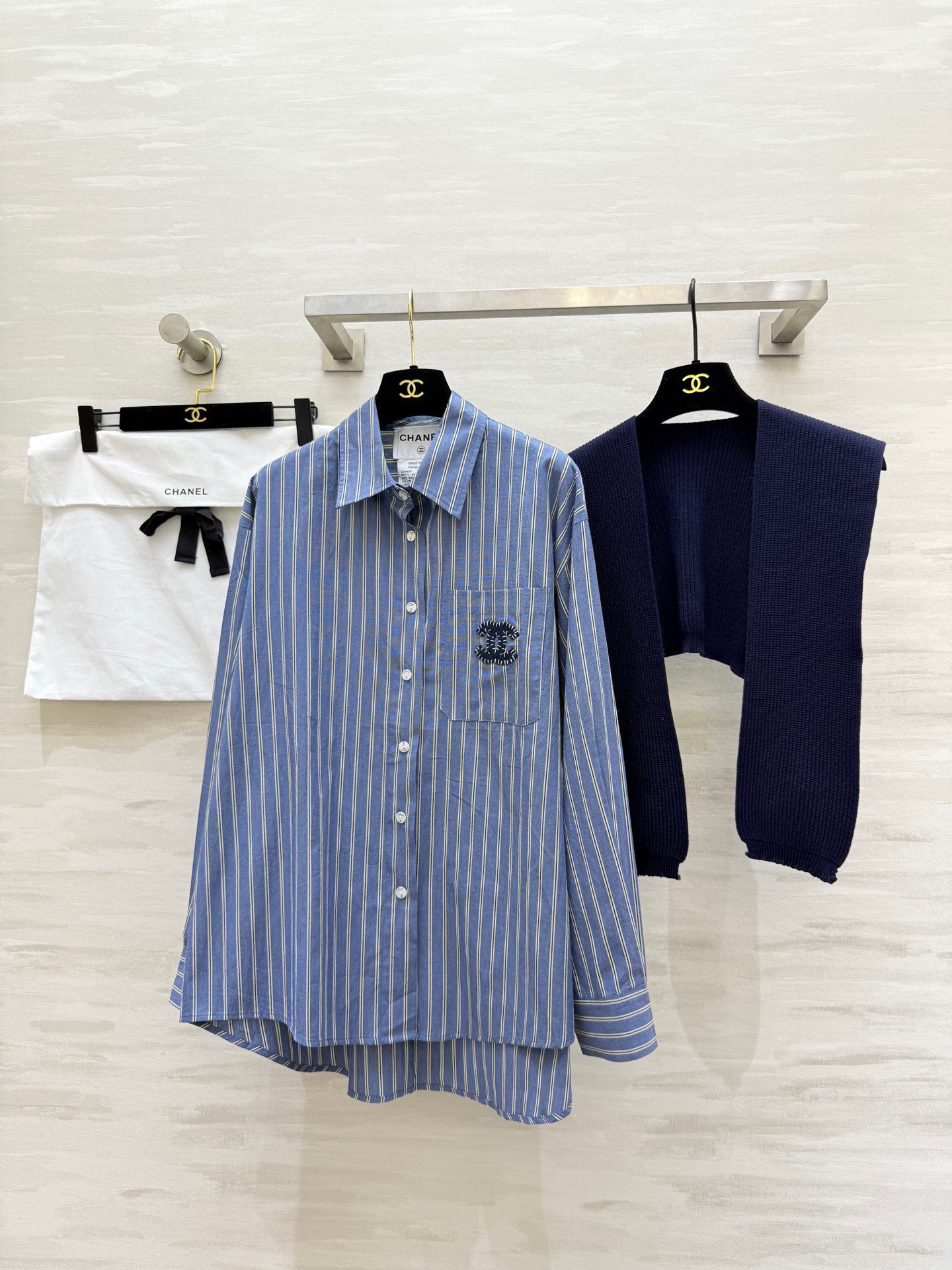 #Chane♡²⁵新款 oversize蓝条纹衬衫+针织小披肩 慵懒又有层次感 高品质定制 现货首发si