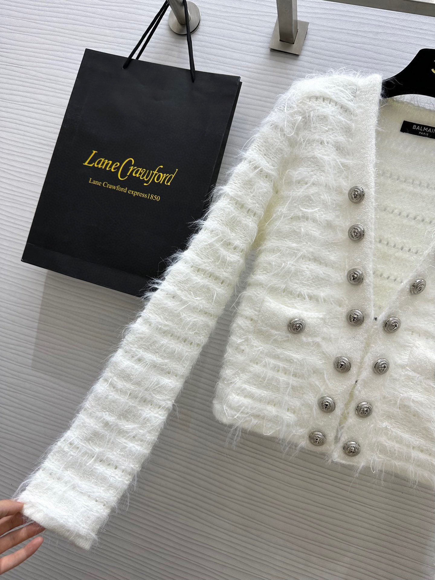 #BALMAI♡ 爆单款 重工编制名媛风外套 流苏感定制面料奢华精致 门襟定制金属扣细节感满满 合身剪裁