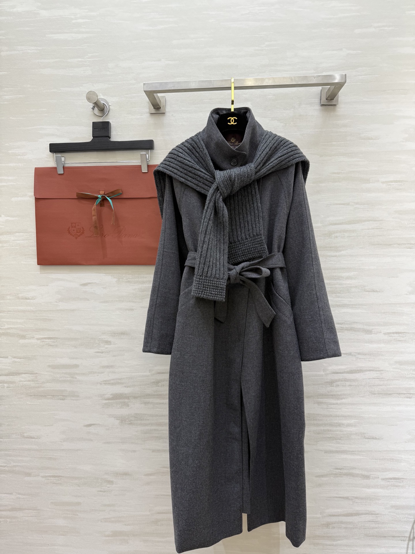 NO:605696,Comes with dust bag Loro Pian new autumn and winter shawl two-piece woolen coat, high quality custom-made, available in stock first size S/M/L/XL (S size bust 112, length 122),, loro piana, shawls, alexander wang19860909配防尘袋Loro Pian秋冬新款 披肩两件套毛呢大衣 高品质定制 现货首发sizeS/M/L/XL（s码胸围112,衣长122）,,loro piana,shawls,alexander wang,Women's clothing