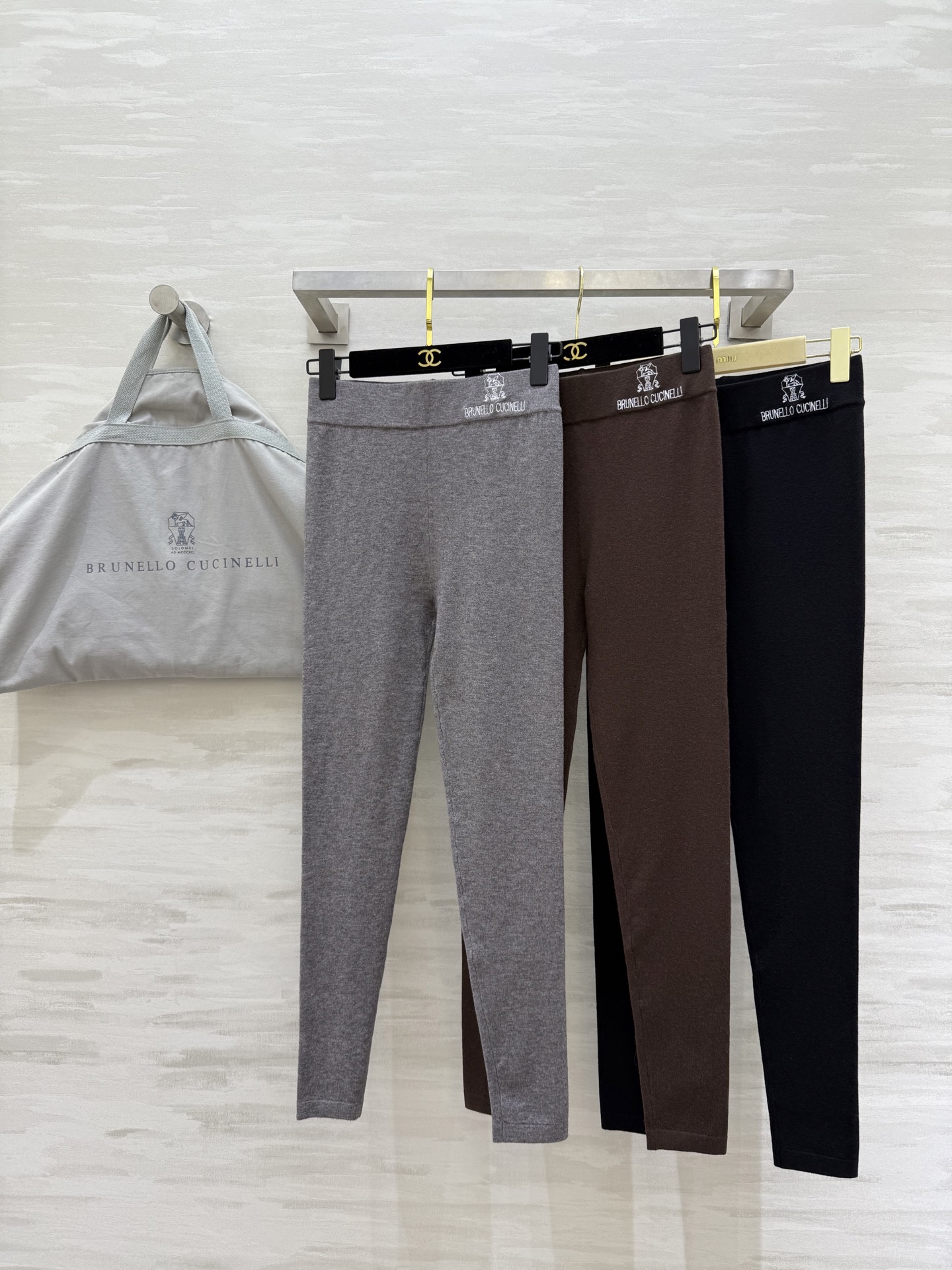 NO:624821,#Brunello Cucinell new autumn and winter logo embroidered wool leggings, high quality customization, available in stock, sizeS/M/L (S size waist 64, pants length 91),, brunello cucinelli, alexander wang19860909#Brunello Cucinell秋冬新款 logo刺绣羊毛打底裤 高品质定制 现货首发sizeS/M/L（s码腰围64,裤长91）,,brunello cucinelli,alexander wang,Women's clothing