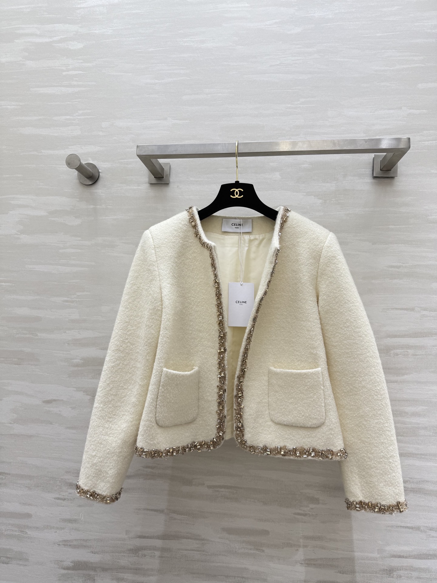 NO:624885,#Celin new style for autumn and winter. Heavy-duty gemstone beaded wool jacket. Exquisite and advanced. High-quality customization. Available in stock. SizeS/M/L (S size bust 100, length 51,,celine,jackets & coats,alexander wang19860909#Celin秋冬新款 重工宝石钉珠羊毛外套 精致高级 高品质定制 现货首发sizeS/M/L（s码胸围100,衣长51,,celine,jackets & coats,alexander wang,Women's clothing