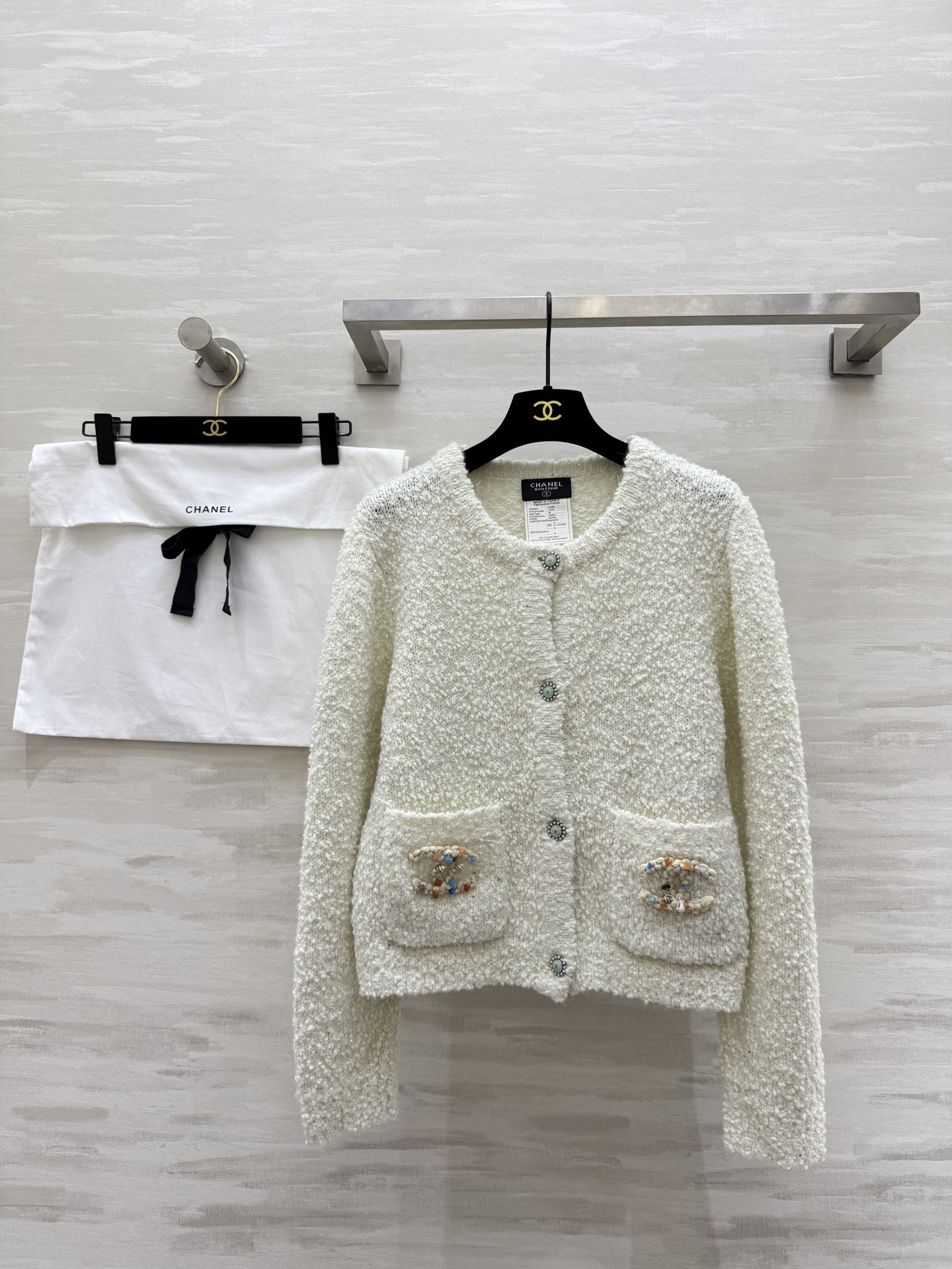 NO:625753,#Chane's new autumn and winter wool sequined cardigan jacket with custom sequined yarn BulingBuling is so beautiful!  High-quality customization, available in stock, size 36/38/40 (size 38, shoulder width 40, bust 92, length 53),,chanel,jackets & coats,alexander wang19860909#Chane秋冬新款 羊毛亮片开衫外套 定制亮片纱线BulingBuling美爆了！高品质定制 现货首发size36/38/40（38码肩宽40,胸围92,衣长53）,,chanel,jackets & coats,alexander wang,Women's clothing