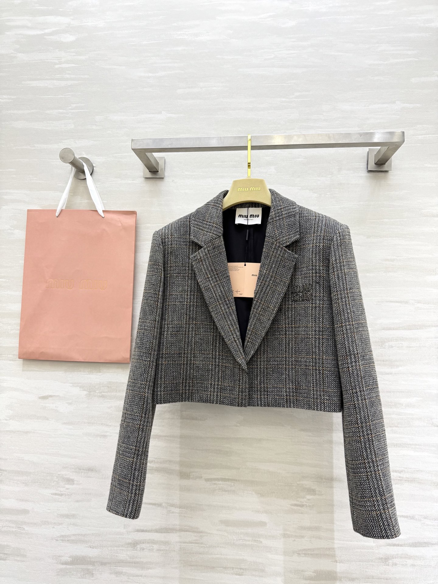 NO:639140,#Miumi Autumn and Winter New Style College Style Wool Plaid Jacket High Quality Customized Ready Available First SizeS/M/L (S Size Bust 100, Clothes Length 45), Miumiu-clothing, miumiu, jackets & coats, alexander wang19860909#Miumi秋冬新款 学院风羊毛格纹外套 高品质定制 现货首发sizeS/M/L（s码胸围100,衣长45）,缪缪-服装,miumiu,jackets & coats,alexander wang,Women's clothing