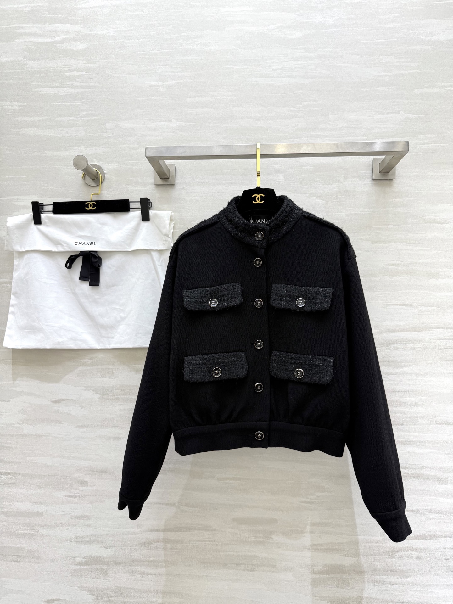 NO:639059,#Chane autumn and winter new woolen coat, outer layer of customized wool texture, high quality, ready for sale first, size 36/38/40 (size 36, shoulder width 49, bust 110, length 52), Chanel-clothing, chanel, chanel, jackets & coats, alexander wang19860909#Chane秋冬新款 羊毛呢外套 外层定制羊毛质地 高品质 现货首发size36/38/40（36码落肩宽49,胸围110,衣长52）,香奈儿-服装,chanel,chanel,jackets & coats,alexander wang,Women's clothing