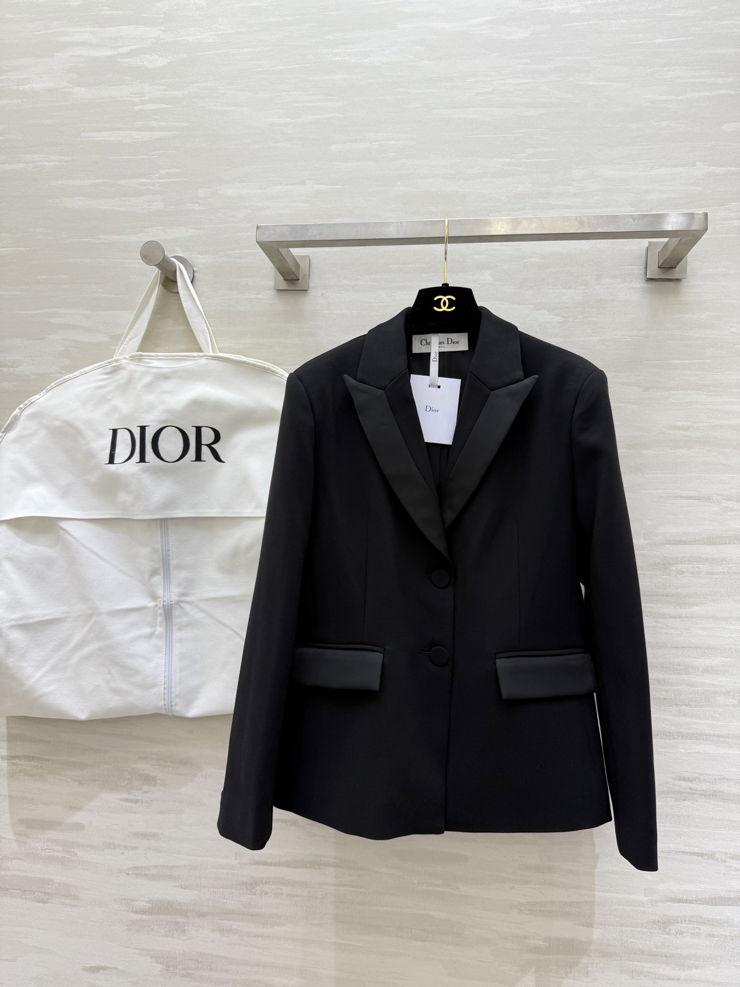 NO:639034,#DIO new minimalist style suit jacket, high quality customization, ready for sale, sizeS/M/L (S size bust 90, length 59), Dior-clothing, dior, dior, jackets & coats, business suit, alexander wang19860909#DIO新款 极简风西装外套 高品质定制 现货首发sizeS/M/L（s码胸围90,衣长59）,迪奥-服装,dior,dior,jackets & coats,business suit,alexander wang,Women's clothing