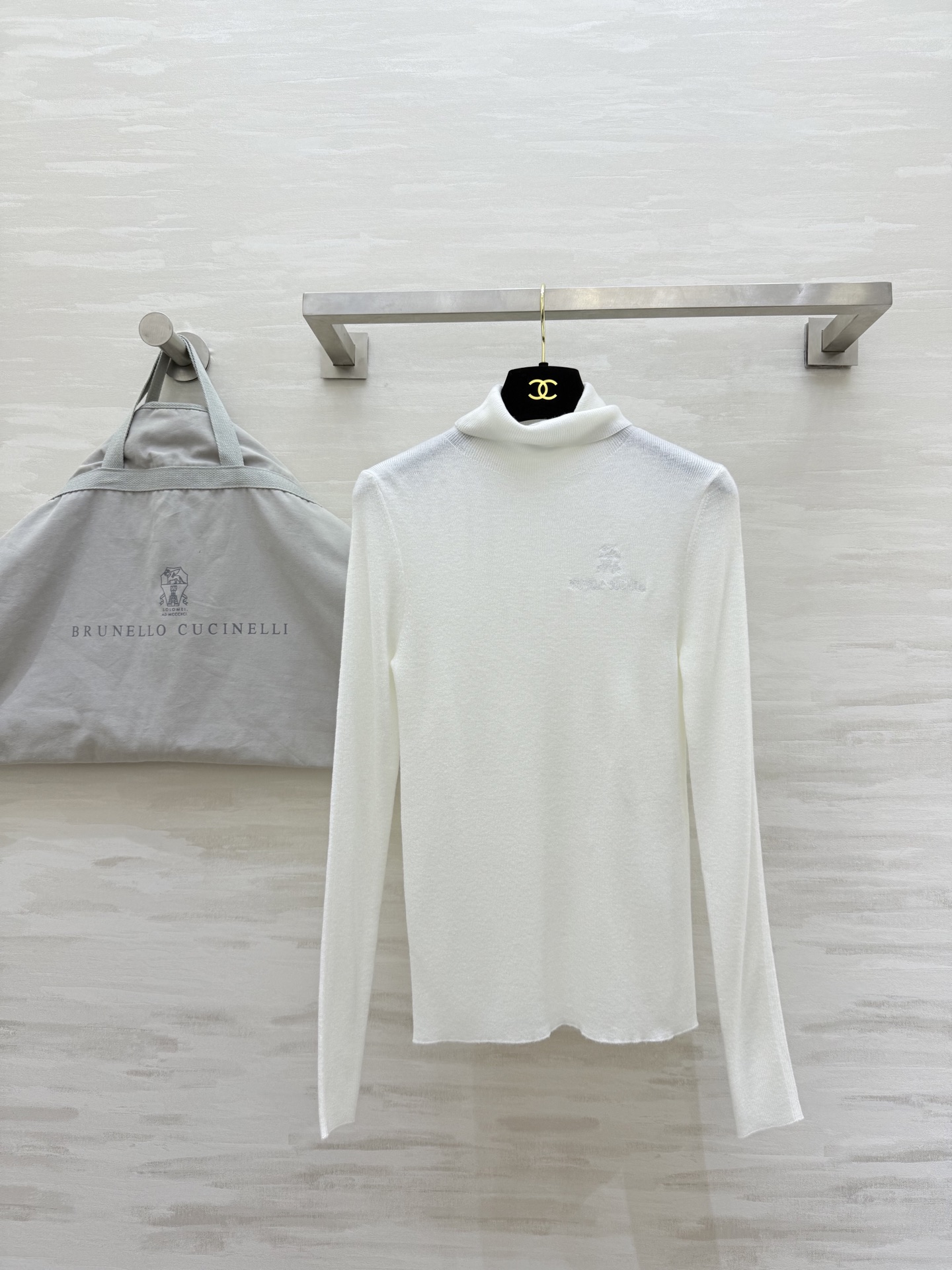 NO:639009,Brunello Cucinell new style for autumn and winter, wool turtleneck base, exquisite and high-end logo embroidery on the front, high-quality customization, ready for sale, sizeS/M/L (S size elastic bust 72, length 57), women's clothing, brunello cucinelli, alexander wang19860909Brunello Cucinell秋冬新款 羊毛高领打底 前襟logo刺绣精致高级 高品质定制 现货首发sizeS/M/L（s码弹力胸围72,衣长57）,女装,brunello cucinelli,alexander wang,Women's clothing