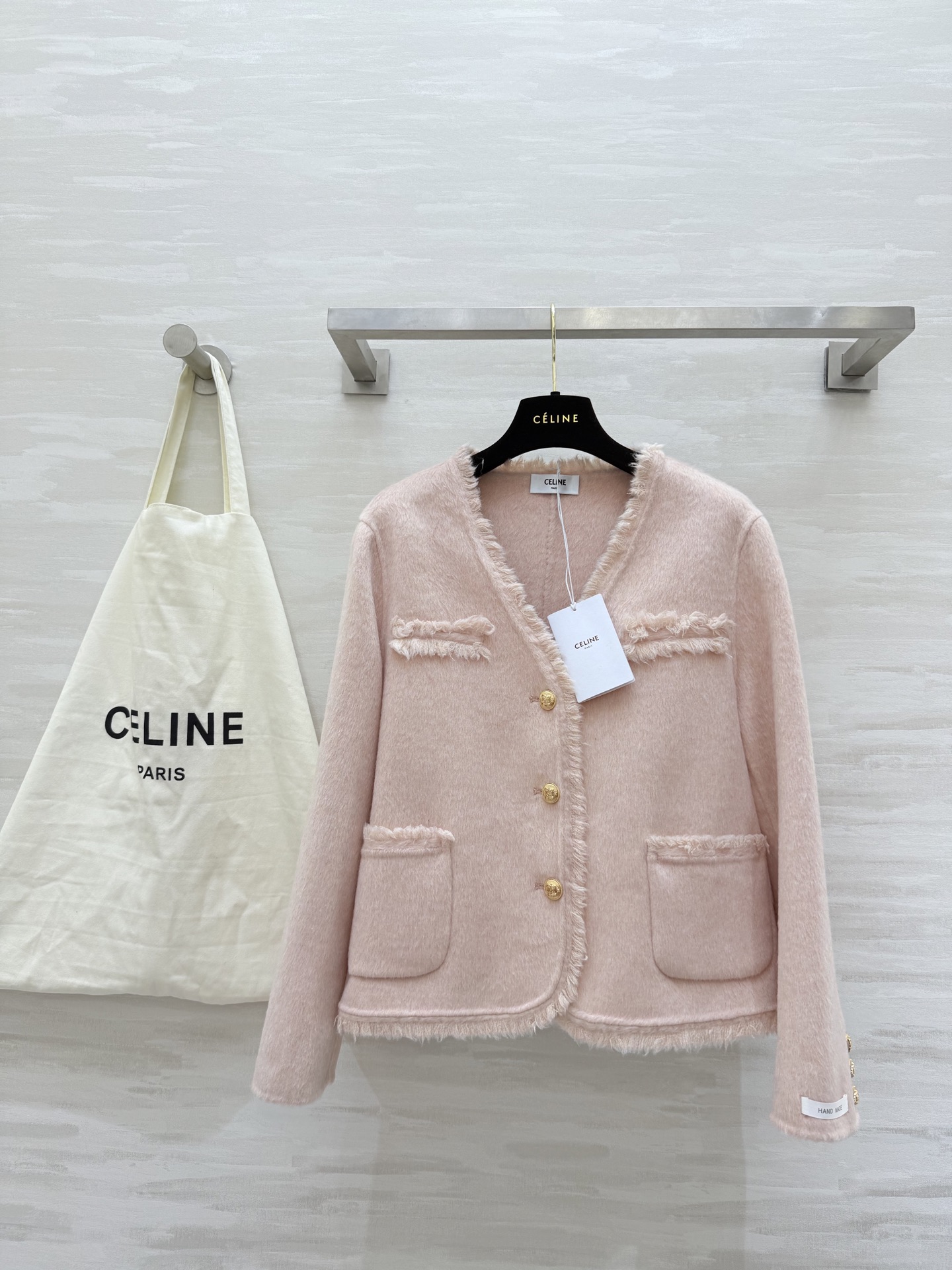NO:664600,#Celin new autumn and winter double-sided woolen coat with tassel design, high-quality customization, available in stock, sizeS/M/L (shoulder width 42, bust 104, length 53, celine,  19860909#Celin秋冬新款 双面羊毛呢大衣 流苏边设计 高品质定制 现货首发sizeS/M/L（M码肩宽42,胸围104,衣长53,,celine, ,Women's clothing