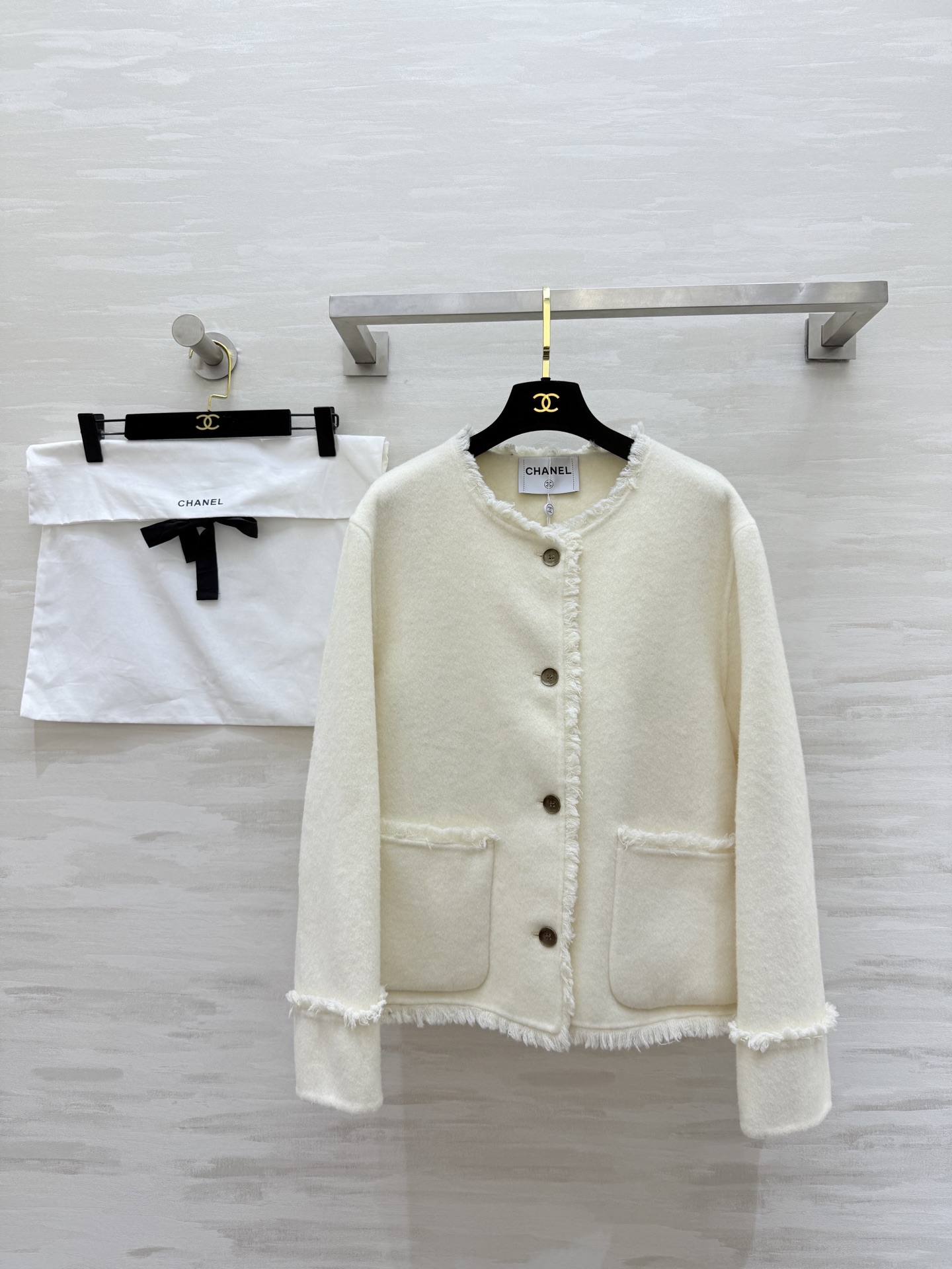 #Chane♡²⁵秋冬新款 双面呢羊毛外套 高品质定制 现货首发size：S/M/L（M码肩宽：46，胸