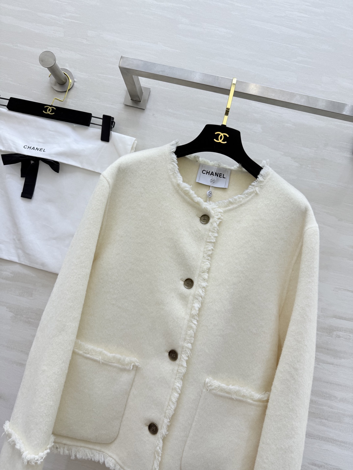 #Chane♡²⁵秋冬新款 双面呢羊毛外套 高品质定制 现货首发size：S/M/L（M码肩宽：46，胸