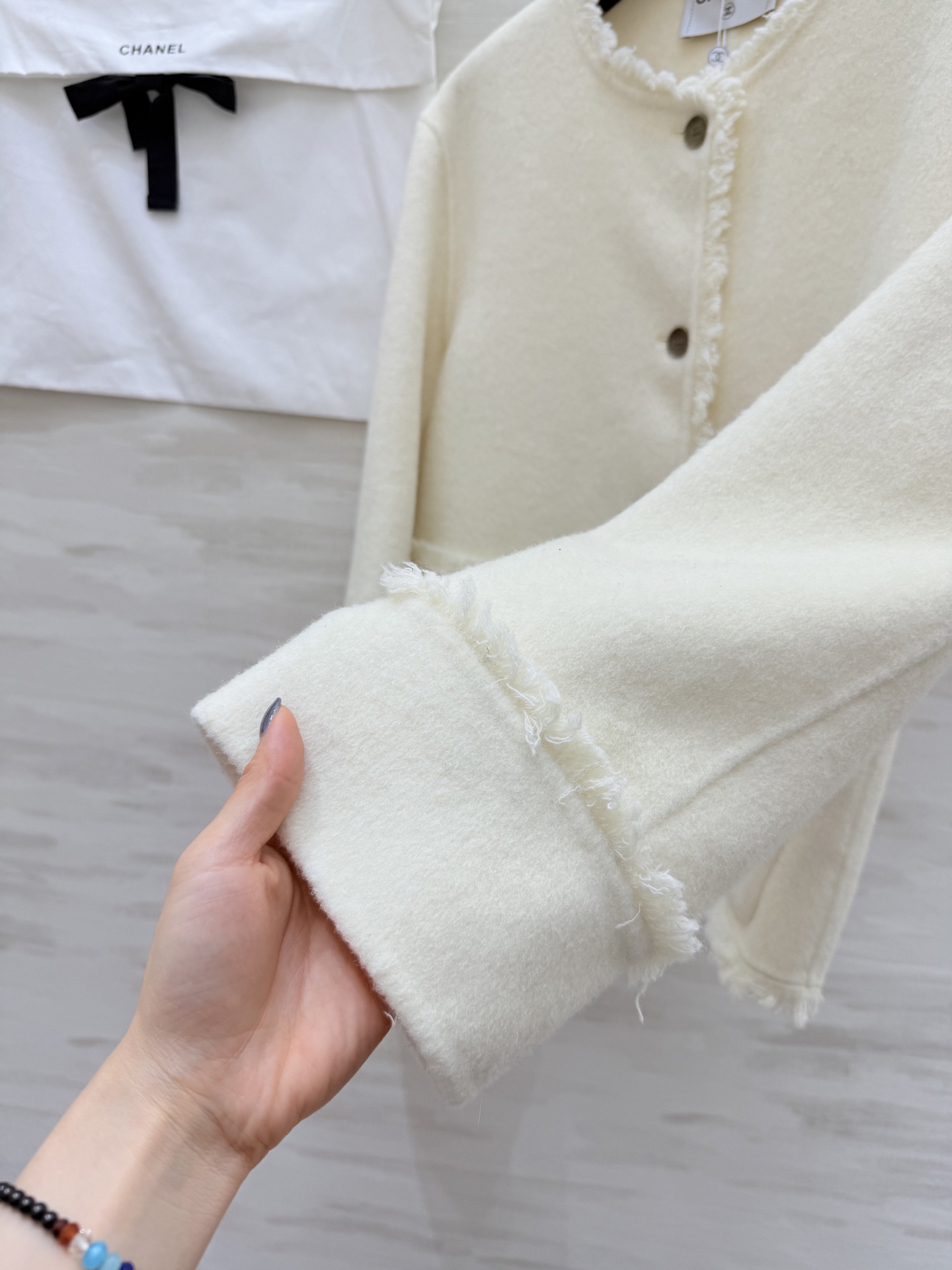 #Chane♡²⁵秋冬新款 双面呢羊毛外套 高品质定制 现货首发size：S/M/L（M码肩宽：46，胸