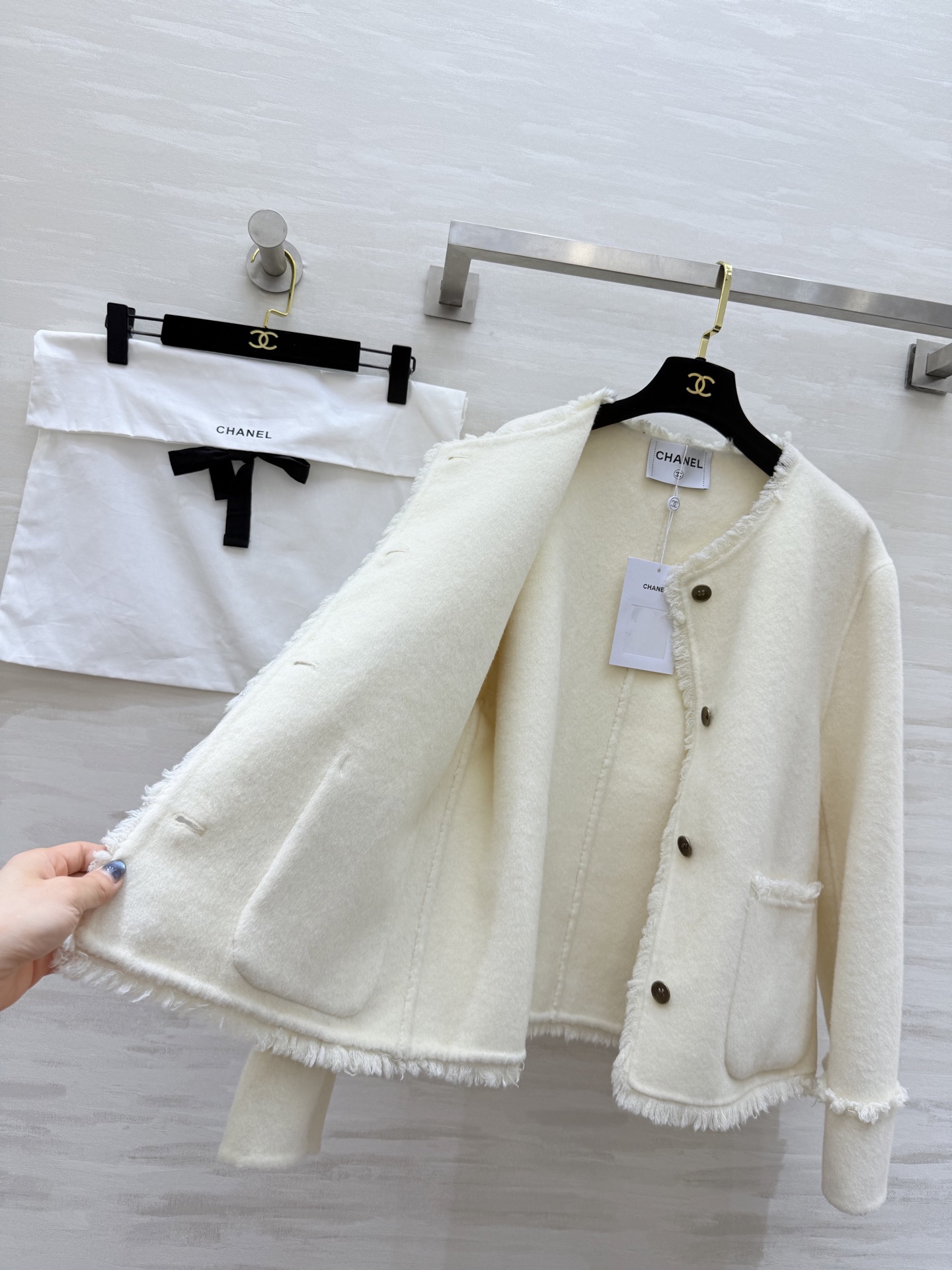 #Chane♡²⁵秋冬新款 双面呢羊毛外套 高品质定制 现货首发size：S/M/L（M码肩宽：46，胸