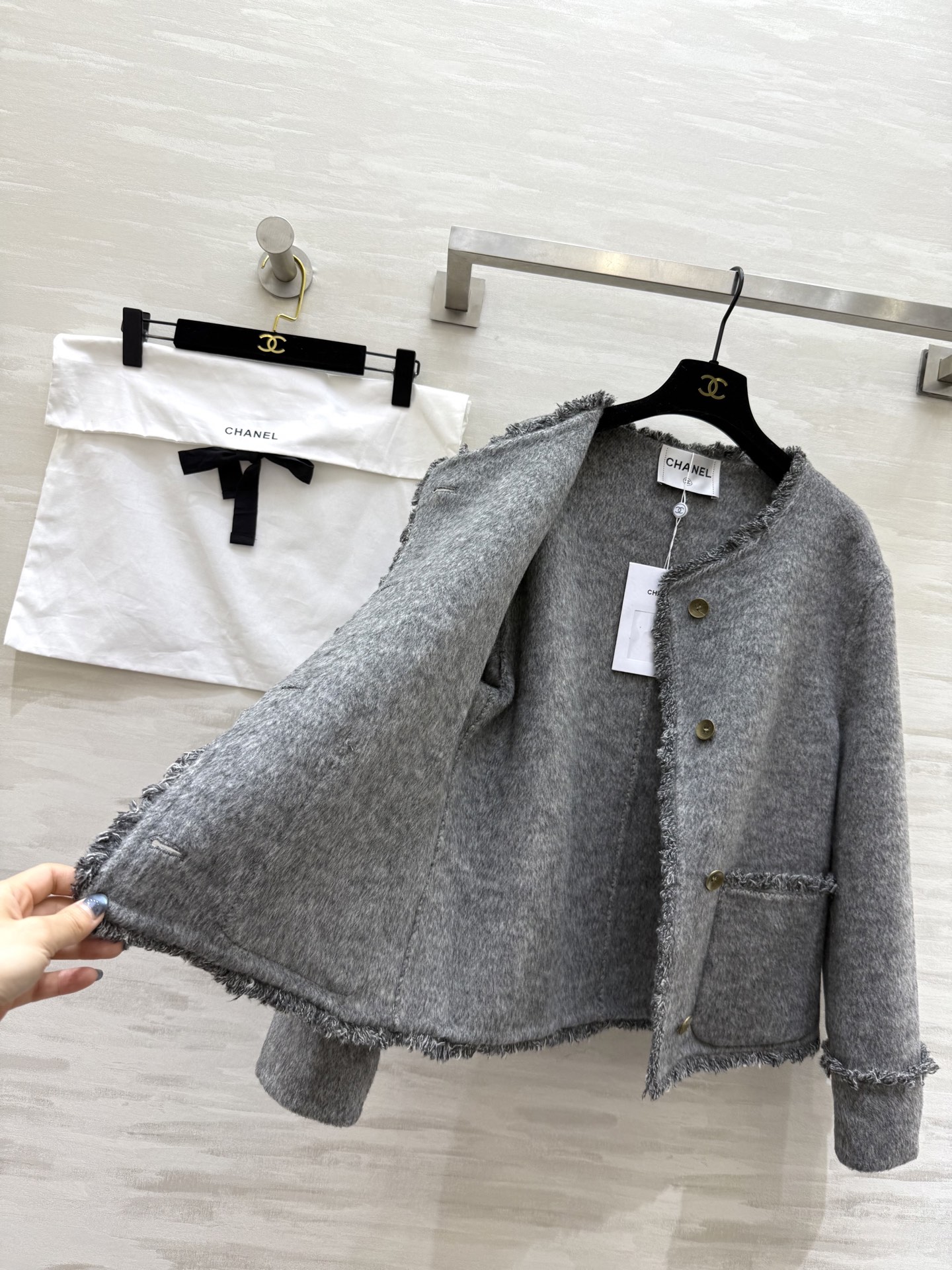#Chane♡²⁵秋冬新款 双面呢羊毛外套 高品质定制 现货首发size：S/M/L（M码肩宽：46，胸