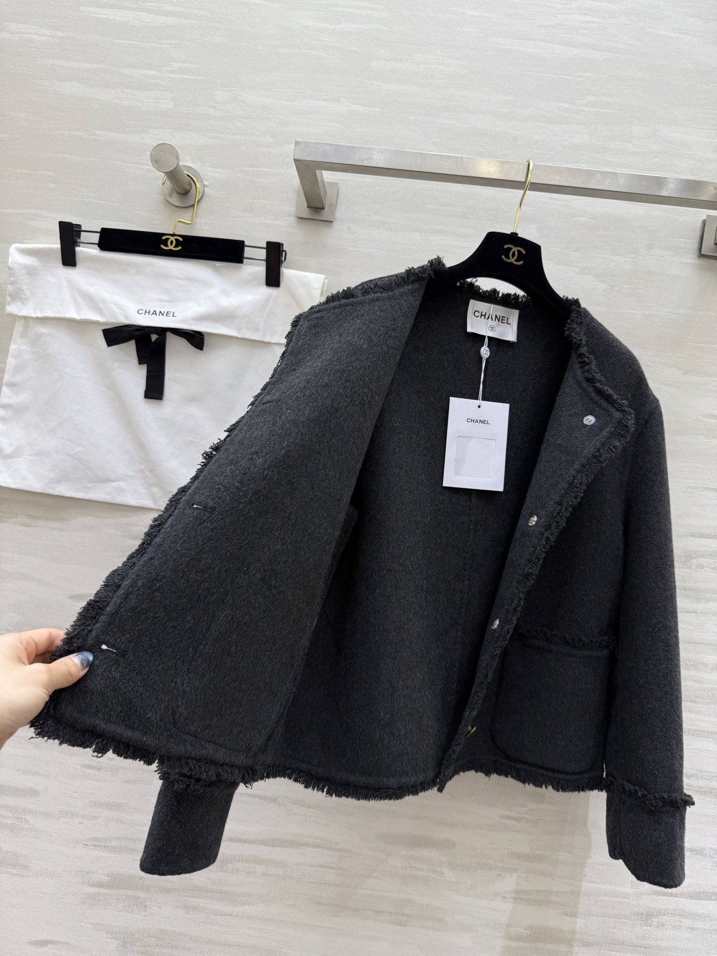 #Chane♡²⁵秋冬新款 双面呢羊毛外套 高品质定制 现货首发size：S/M/L（M码肩宽：46，胸