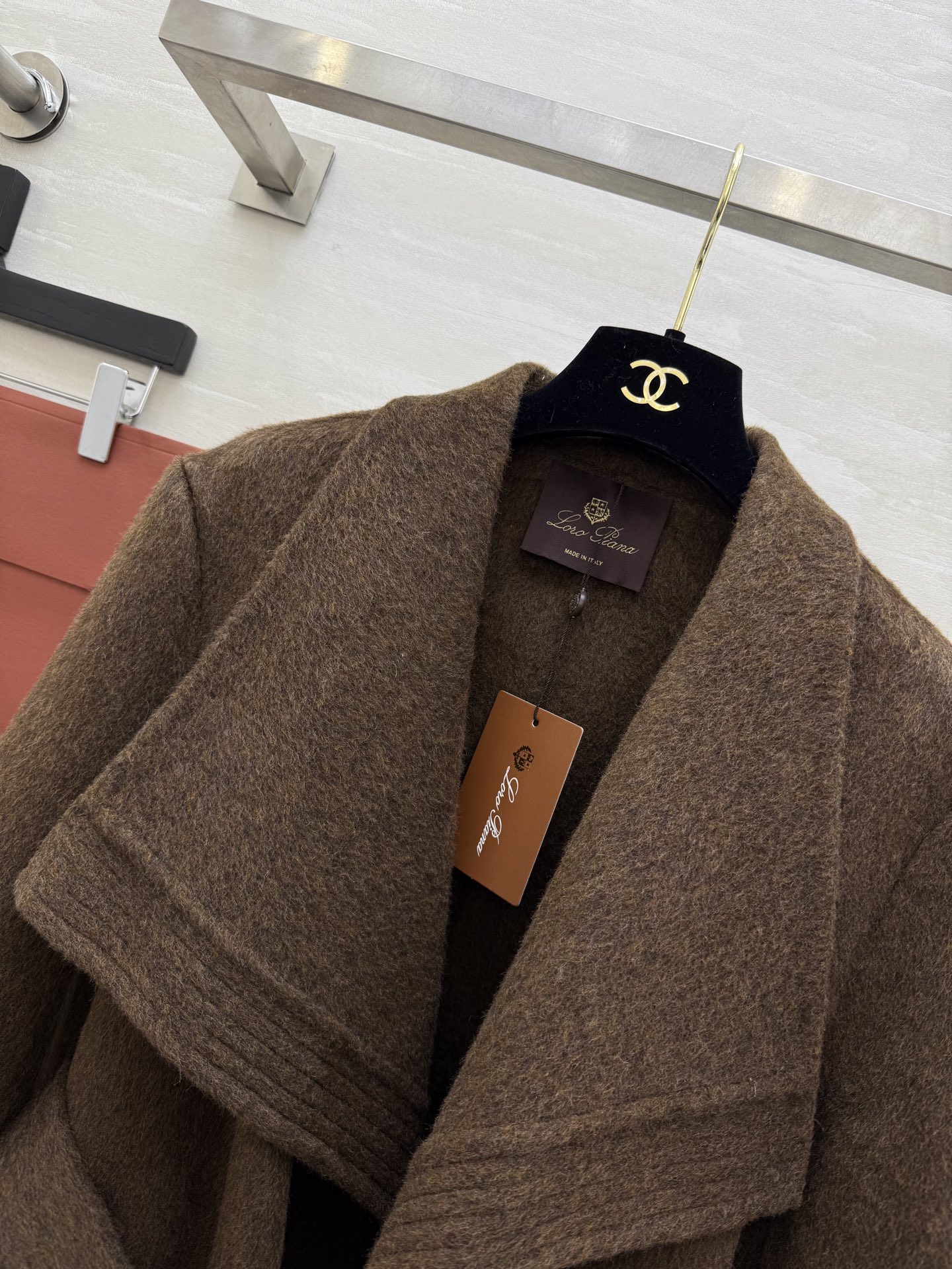 Loro Pian♡不规则翻领羊毛呢大衣 高品质定制 现货首发size：S/M/L（s码肩宽：42，胸围