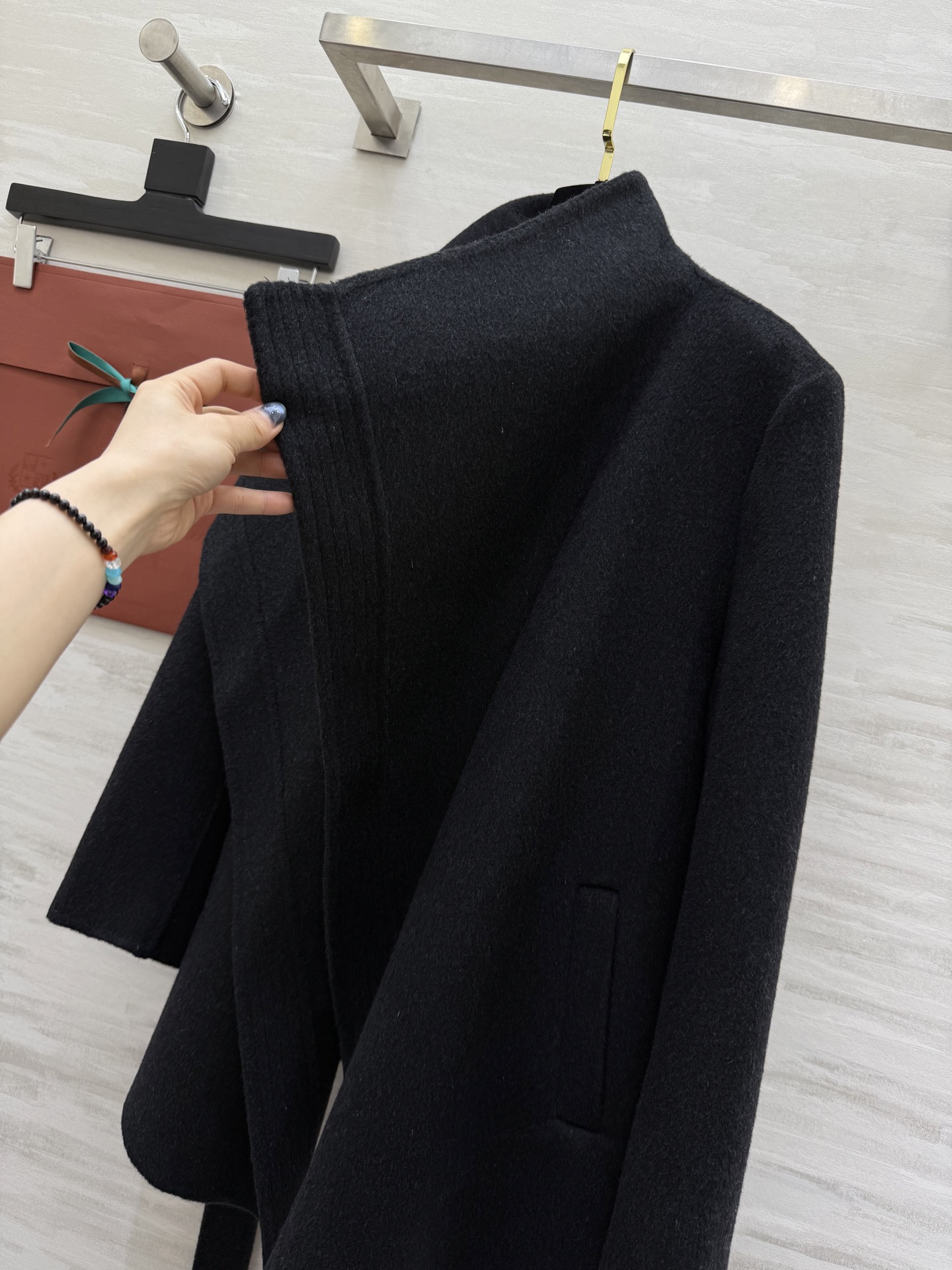 Loro Pian♡不规则翻领羊毛呢大衣 高品质定制 现货首发size：S/M/L（s码肩宽：42，胸围