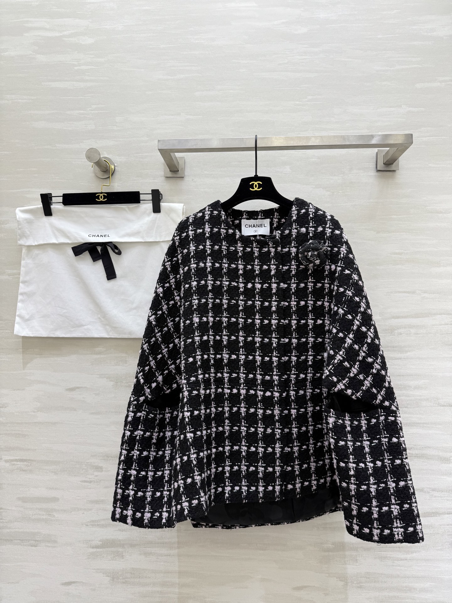 #Chane♡²⁶早春新款 羊毛编织花呢斗篷式外套 高品质定制 现货首发size：S/M/L（s码胸围：