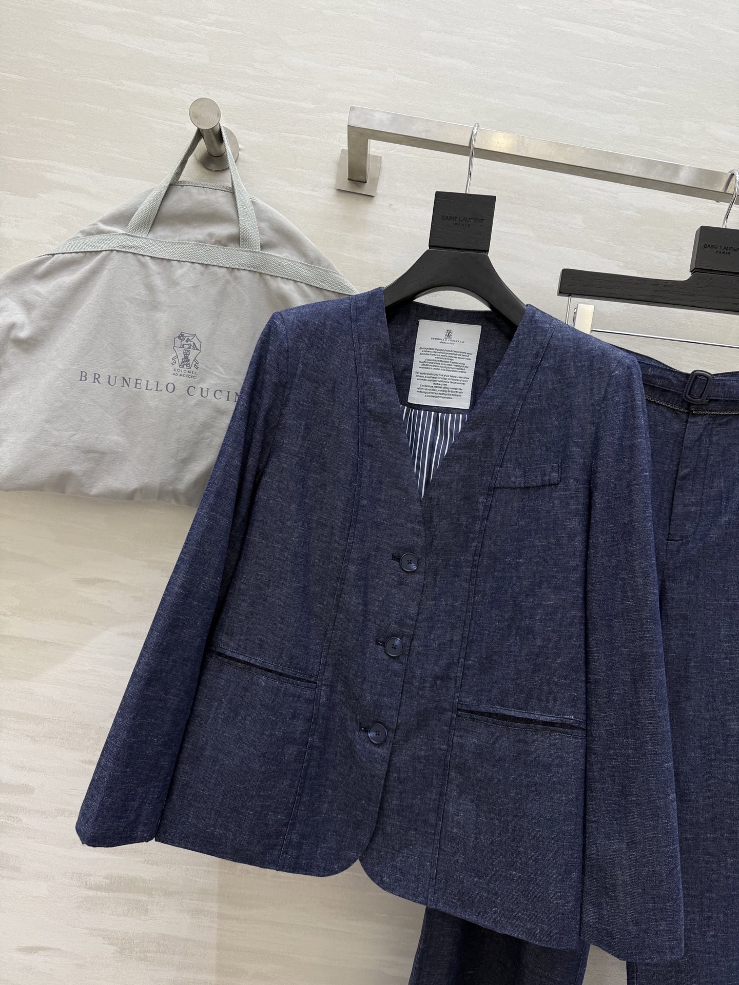 #BC新款 洗水牛仔系列 高品质 现货来size：S/M/L（西装s码肩宽：40，胸围：100，衣长：6