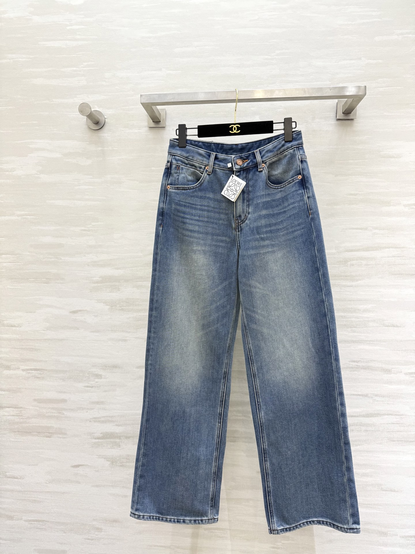 NO:666144,#Loew new style velvet straight jeans, high quality customization, available now, size 26/27/28/29/30 (size 28 waist 72, pants length 104),,loewe,jeans, 19860909#Loew新款 加绒直筒牛仔裤 高品质定制 现货首发size26/27/28/29/30（28码腰围72,裤长104）,,loewe,jeans, ,Women's clothing