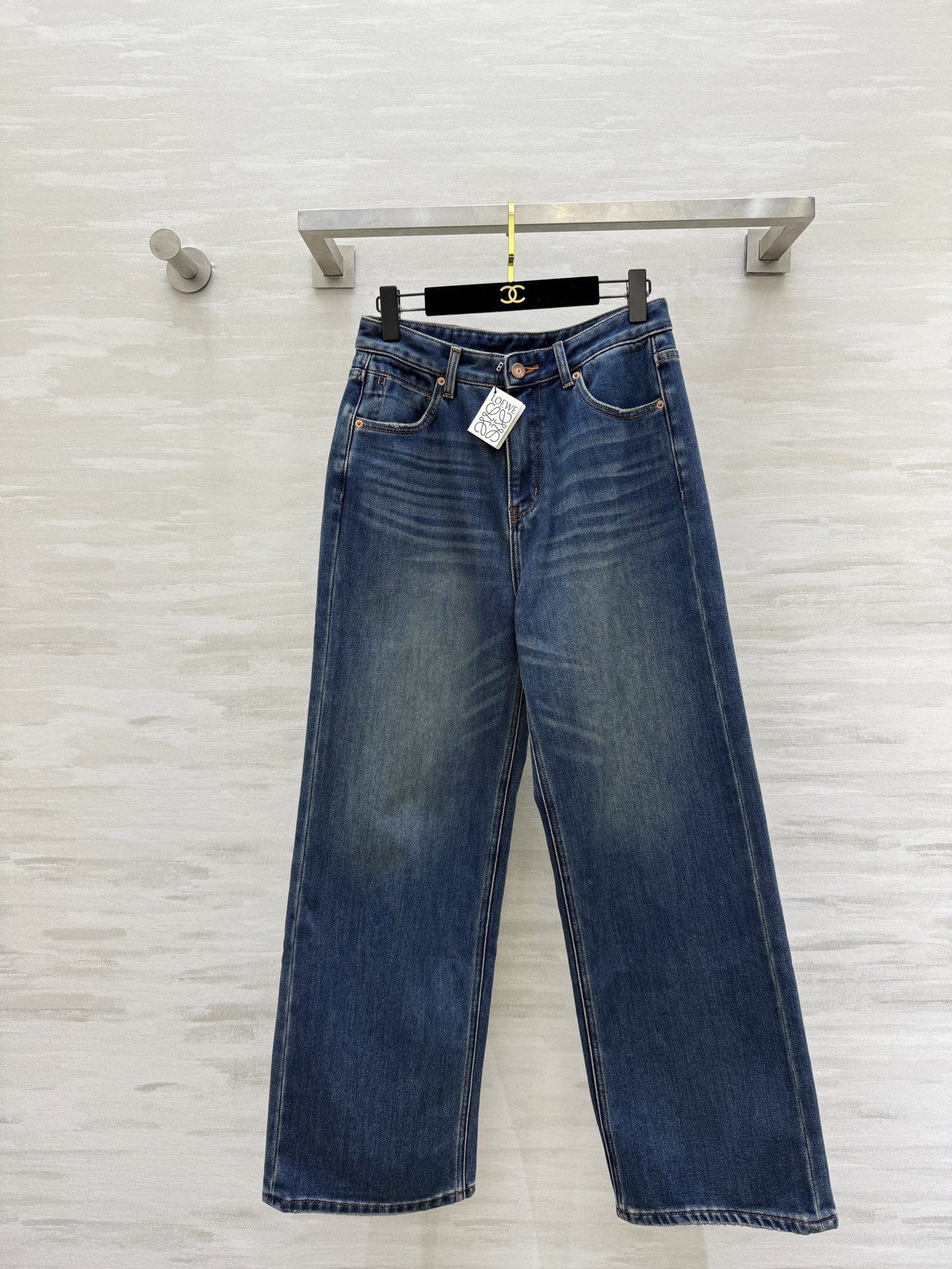 NO:676690,#Loew new style velvet straight jeans, high quality customization, available now, size 26/27/28/29/30 (size 28 waist 72, pants length 104), Loewe-clothing, loewe, loewe, jeans,19860909#Loew新款 加绒直筒牛仔裤 高品质定制 现货首发size26/27/28/29/30（28码腰围72,裤长104）,罗意威-服装,loewe,loewe,jeans,,Women's clothing