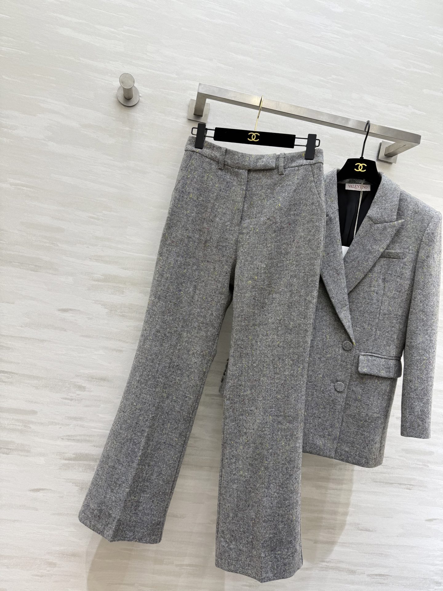 #Valentin♡²⁶早春新款 西服系列 定制羊毛混纺面料 高品质 现货首发size：S/M/L（s码