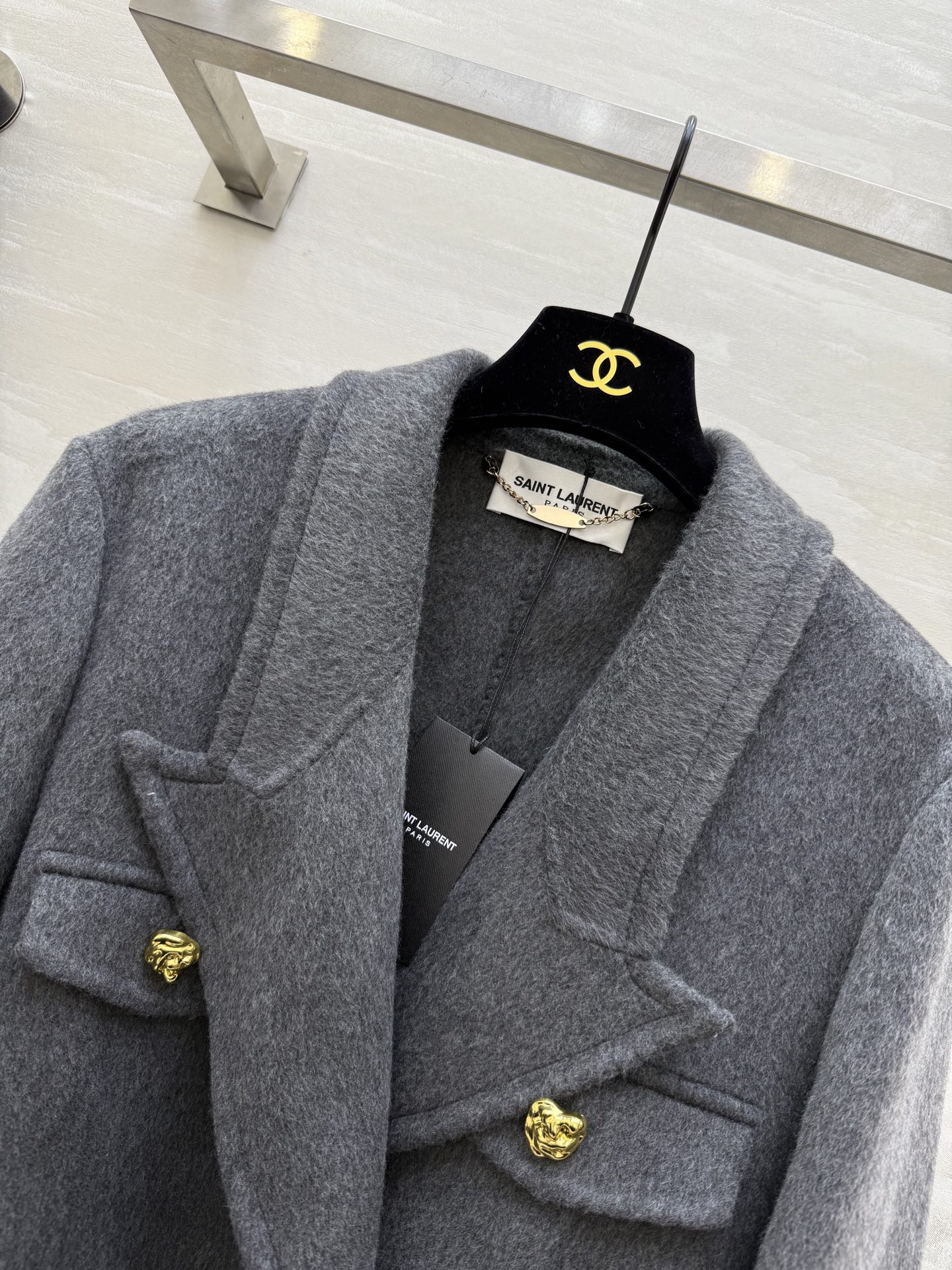 Saint Lauren♡ 双面羊毛呢外套 采用高品质羊毛柔软又保暖 秋冬穿超合适！双排扣腰带设计 修饰