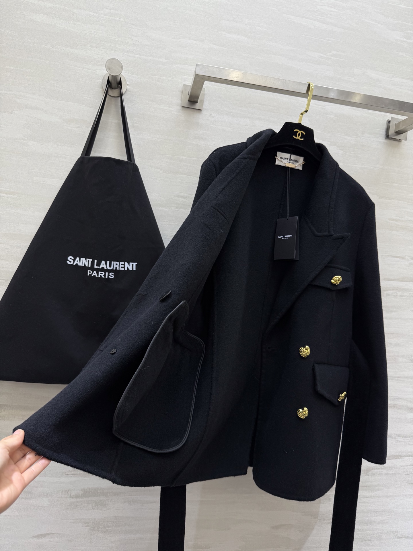 Saint Lauren♡ 双面羊毛呢外套 采用高品质羊毛柔软又保暖 秋冬穿超合适！双排扣腰带设计 修饰