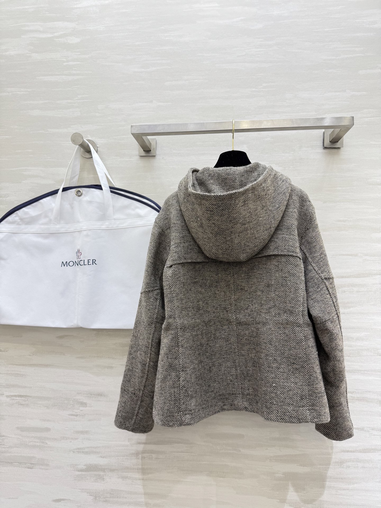 #Moncle♡²⁶早春新款 连帽收腰风衣外套 高品质定制 现货首发size：S/M/L（s码胸围：94