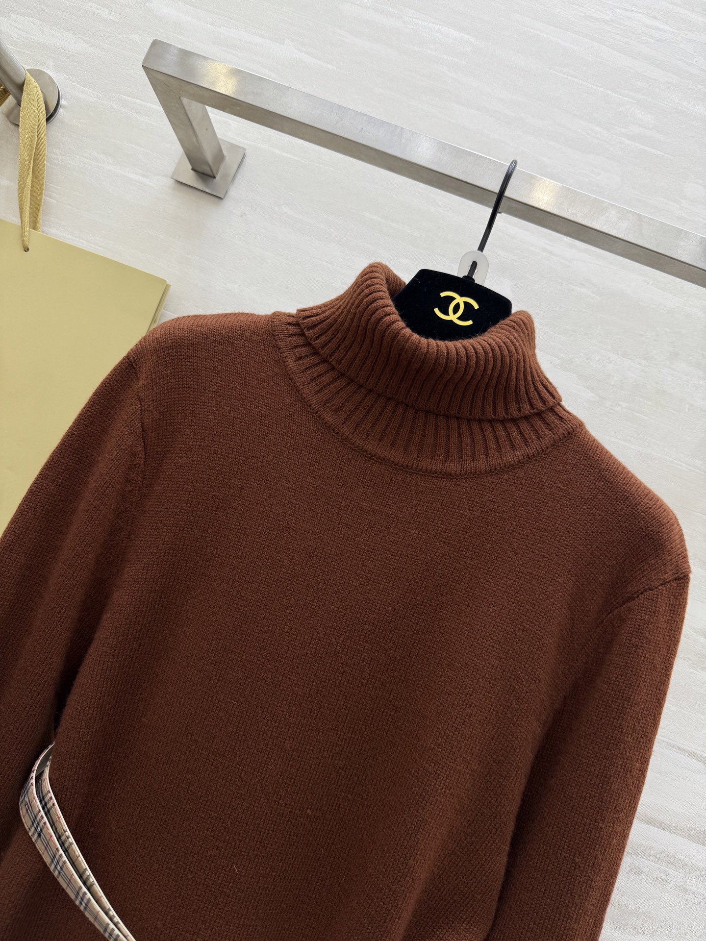 #Burberr♡新款 英伦风高领毛衣裙 定制100%羊毛纱线亲肤保暖 高品质定制 现货首发size：S