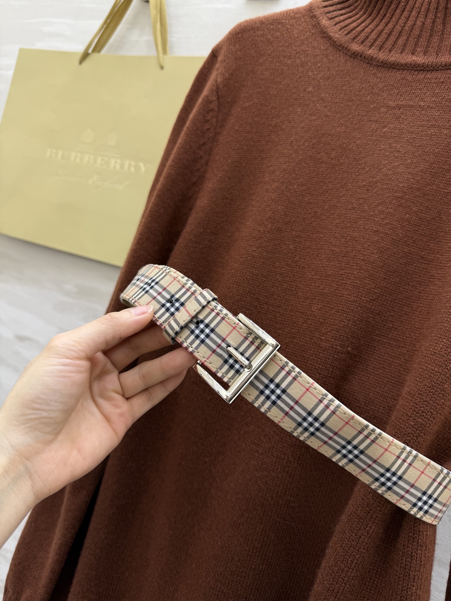 #Burberr♡新款 英伦风高领毛衣裙 定制100%羊毛纱线亲肤保暖 高品质定制 现货首发size：S