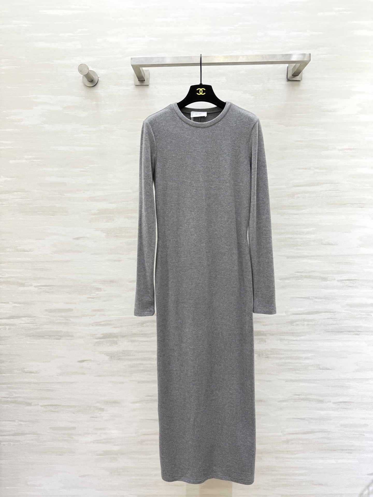 NO:666605,#The Row's popular round neck dress, minimalist style, high-end and versatile, custom imported brushed fabric, skin-friendly and comfortable, high quality, ready for sale, size S/M/L (S size elastic bust 80, skirt length 135),,skirts, 19860909#The Row爆款圆领连衣裙 极简风 高级百搭 定制进口磨毛面料 亲肤舒适 高品质 现货首发sizeS/M/L（s码弹力胸围80,裙长135）,,skirts, ,Women's clothing