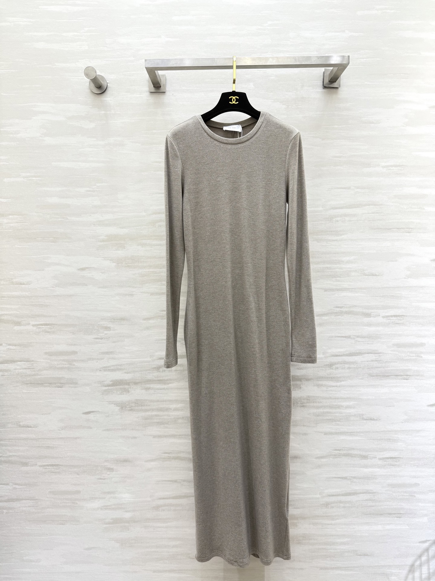 NO:666608,#The Row's popular round neck dress, minimalist style, high-end and versatile, custom imported brushed fabric, skin-friendly and comfortable, high quality, ready for sale, size S/M/L (S size elastic bust 80, skirt length 135),,skirts, 19860909#The Row爆款圆领连衣裙 极简风 高级百搭 定制进口磨毛面料 亲肤舒适 高品质 现货首发sizeS/M/L（s码弹力胸围80,裙长135）,,skirts, ,Women's clothing