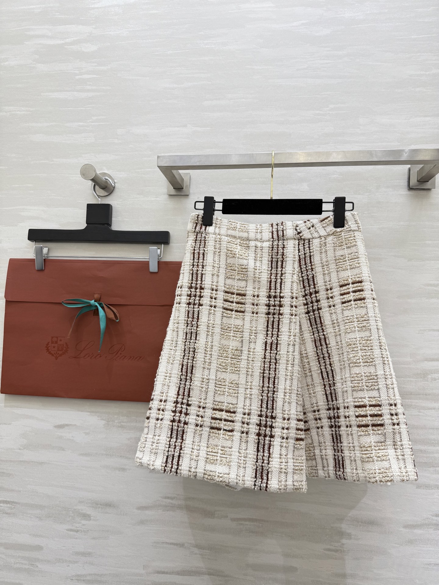 Loro Pian♡假日系列 粗花呢半裙 高品质定制 现货首发size：S/M/L（s码腰围：64，裙长